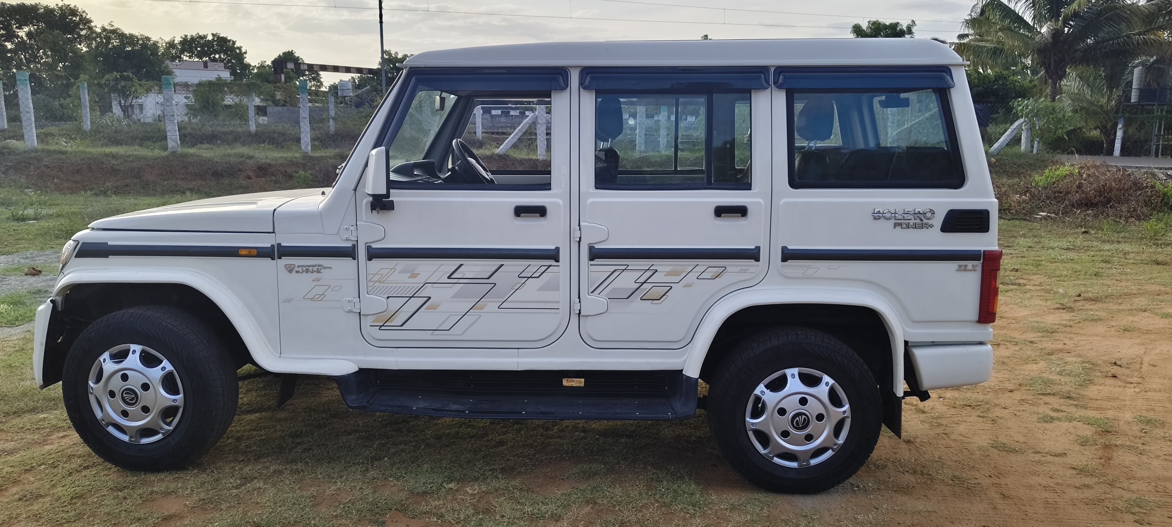 Mahindra Bolero - Image 2