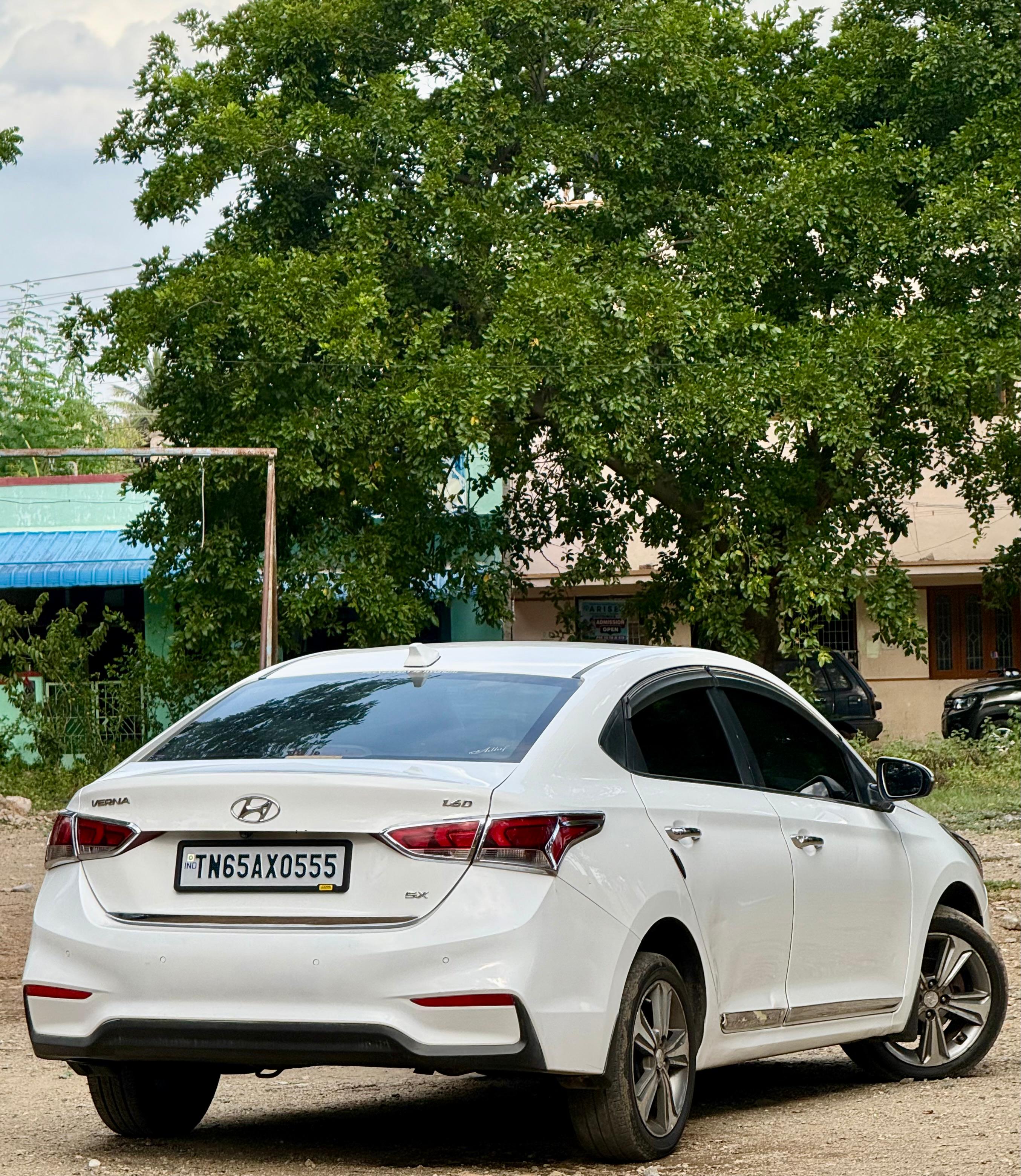 Hyundai Verna - Image 9