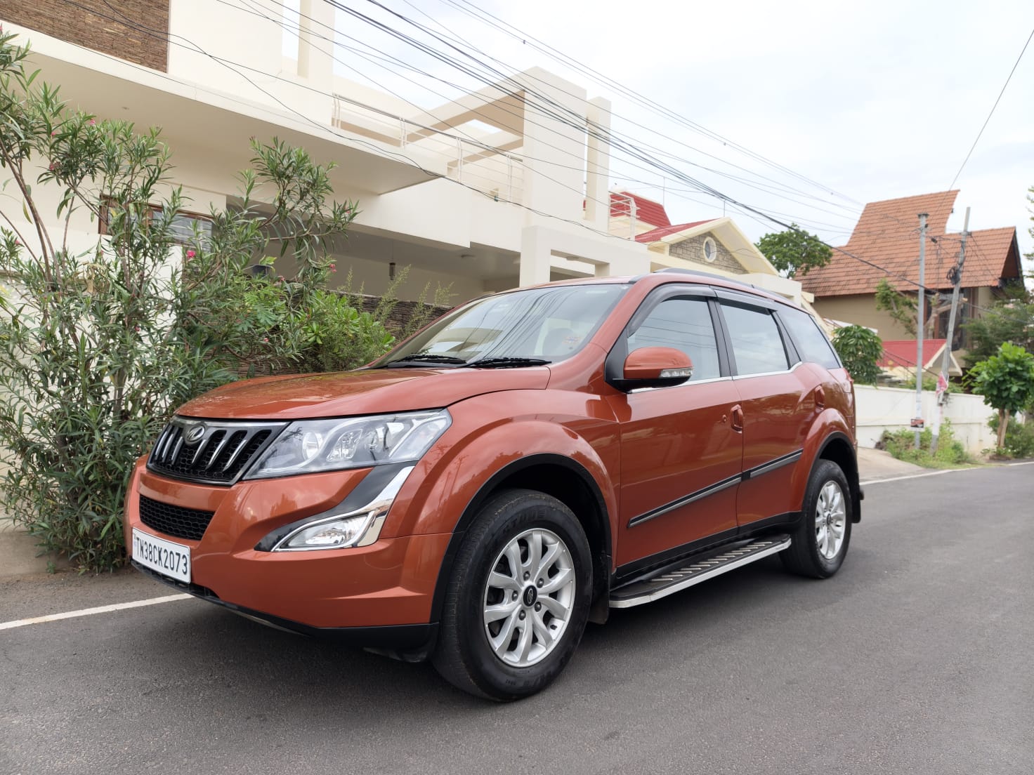 Mahindra XUV500 - Image 9