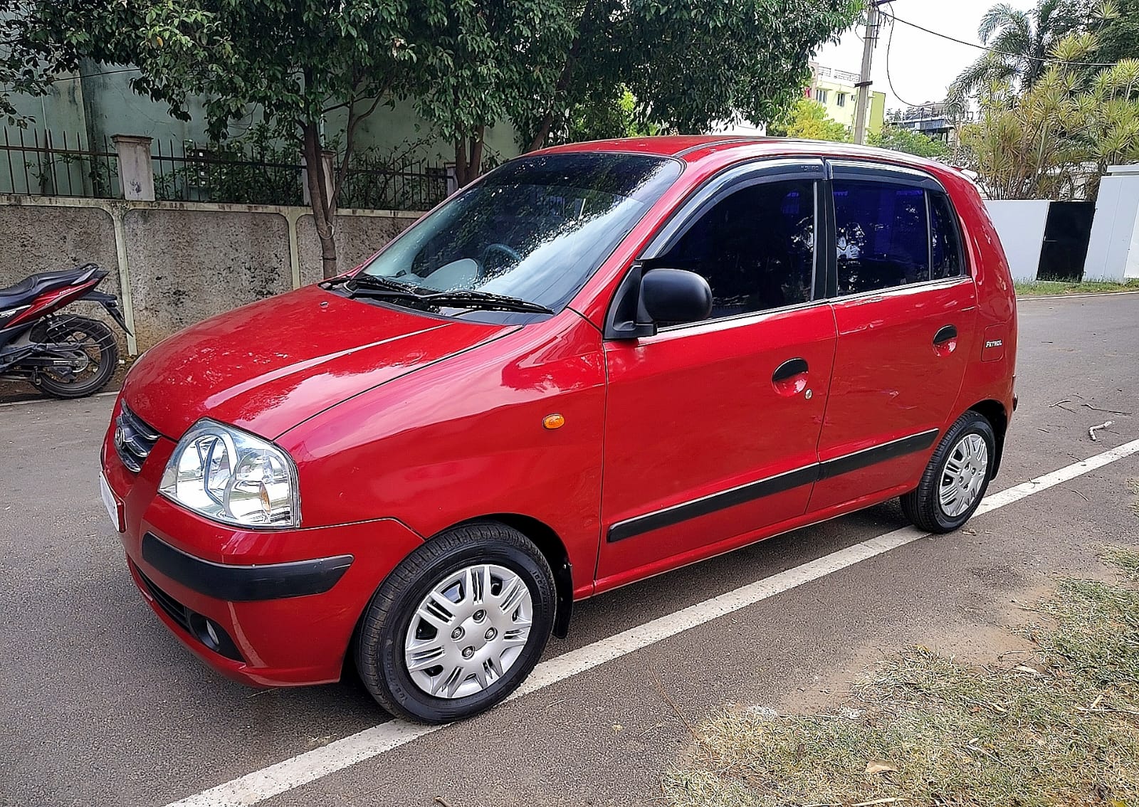 Hyundai Santro Xing - Image 2