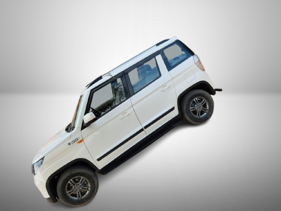Mahindra TUV300 - Image 6