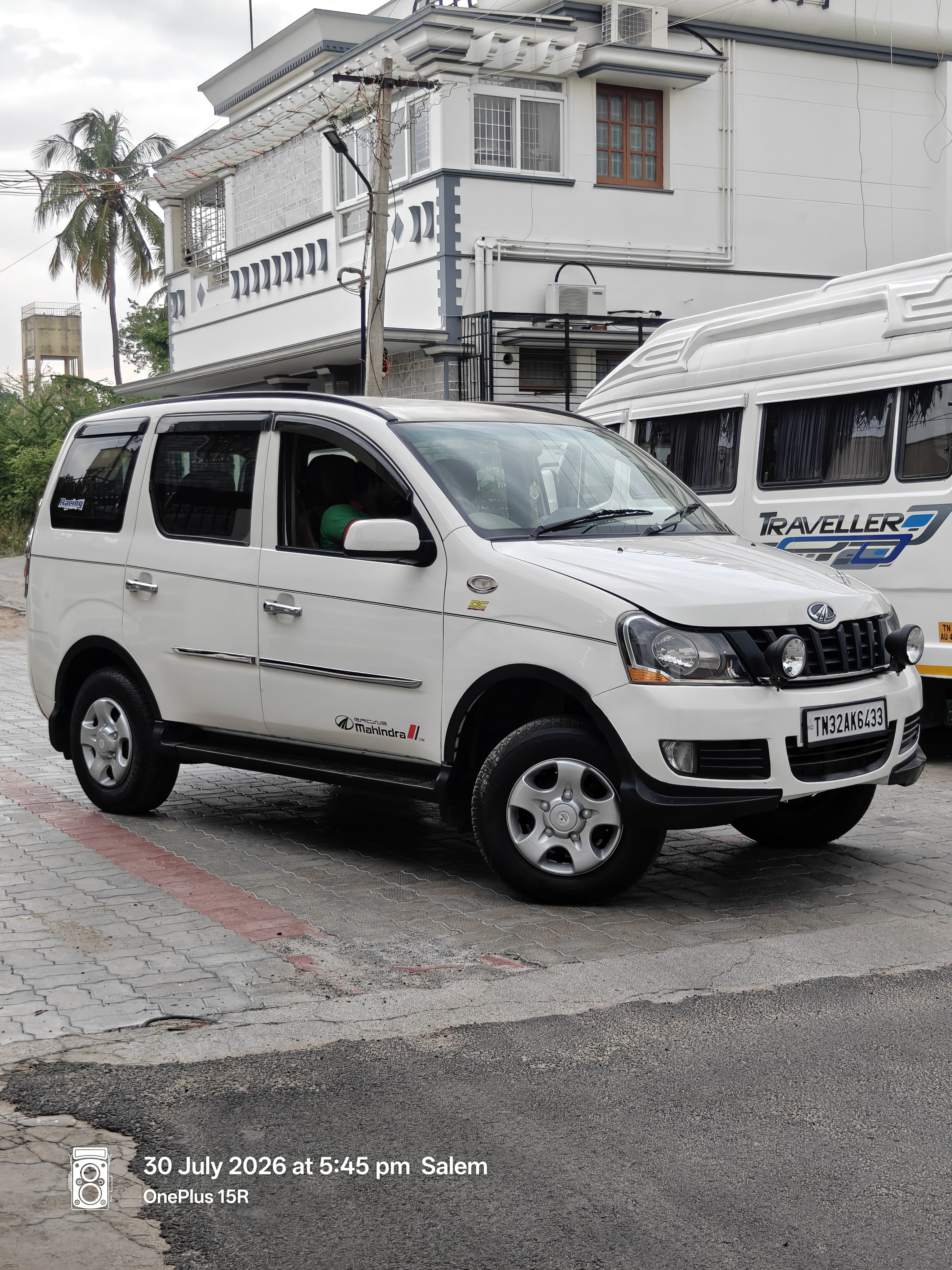 Mahindra Xylo - Image 4