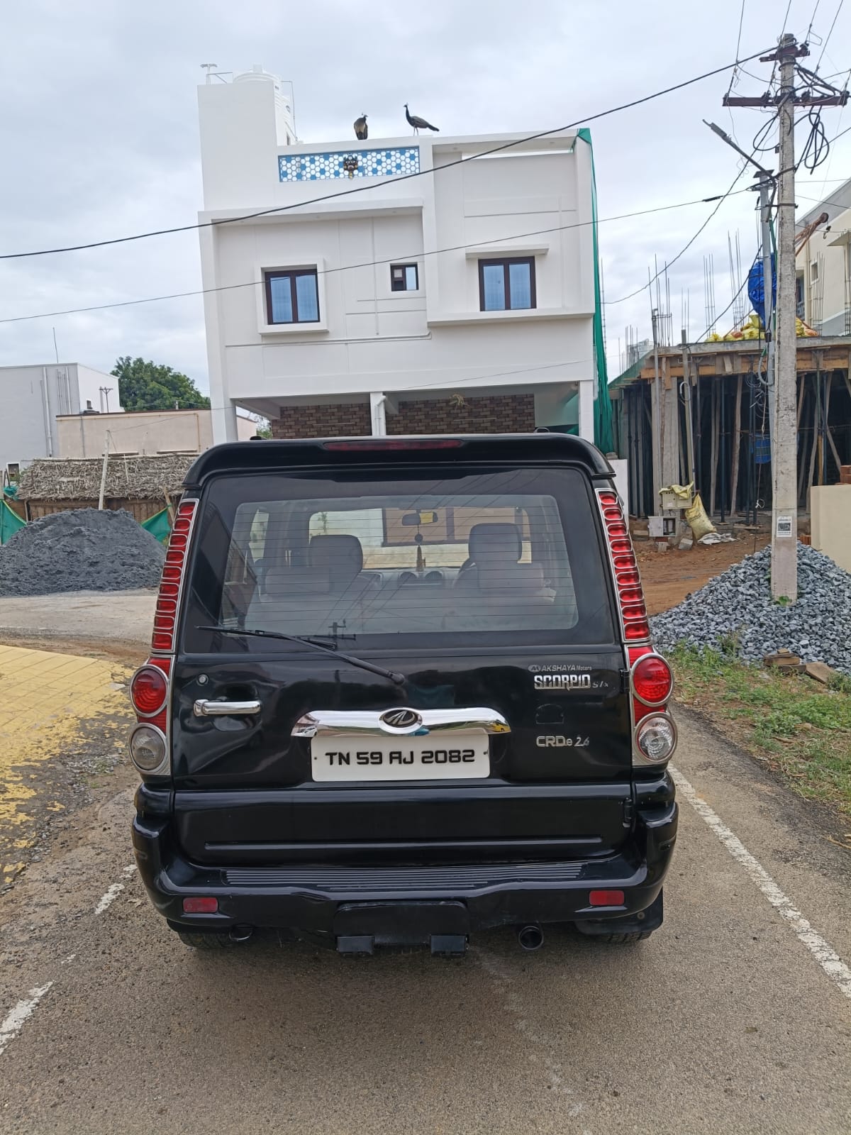 Mahindra Scorpio - Image 6