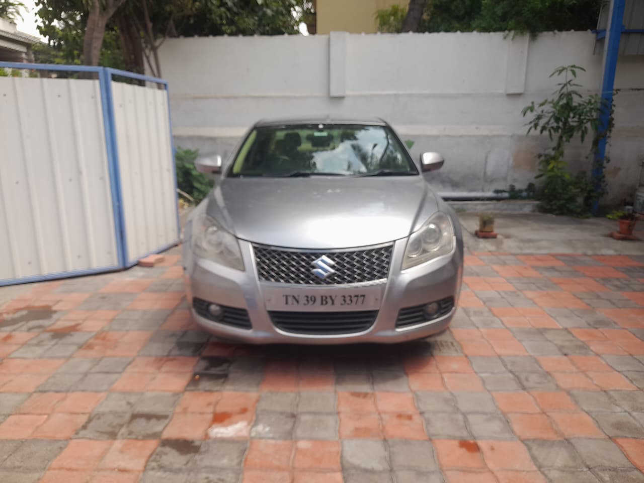Maruti Suzuki Kizashi