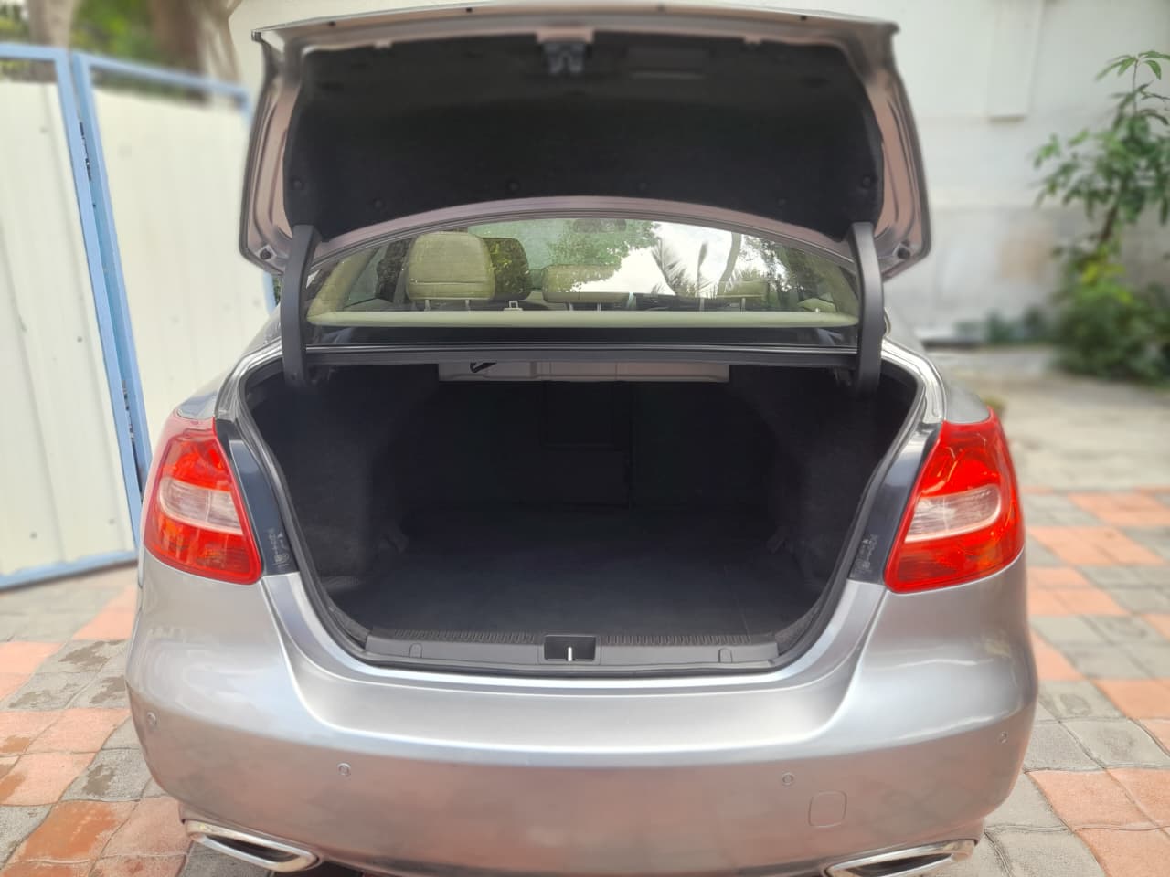 Maruti Suzuki Kizashi - Image 6