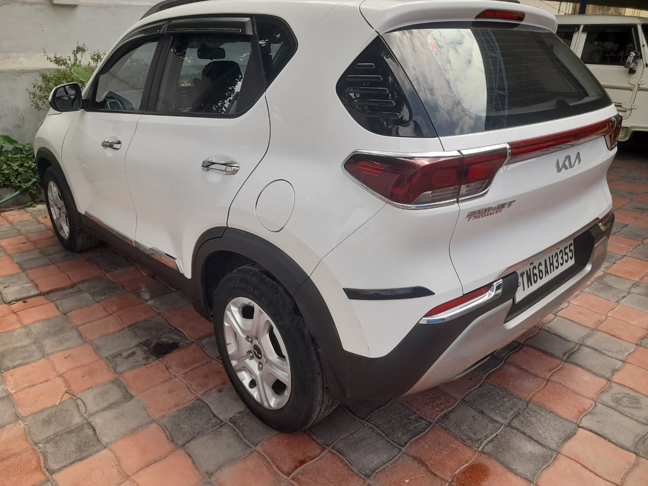 Kia Sonet - Image 7