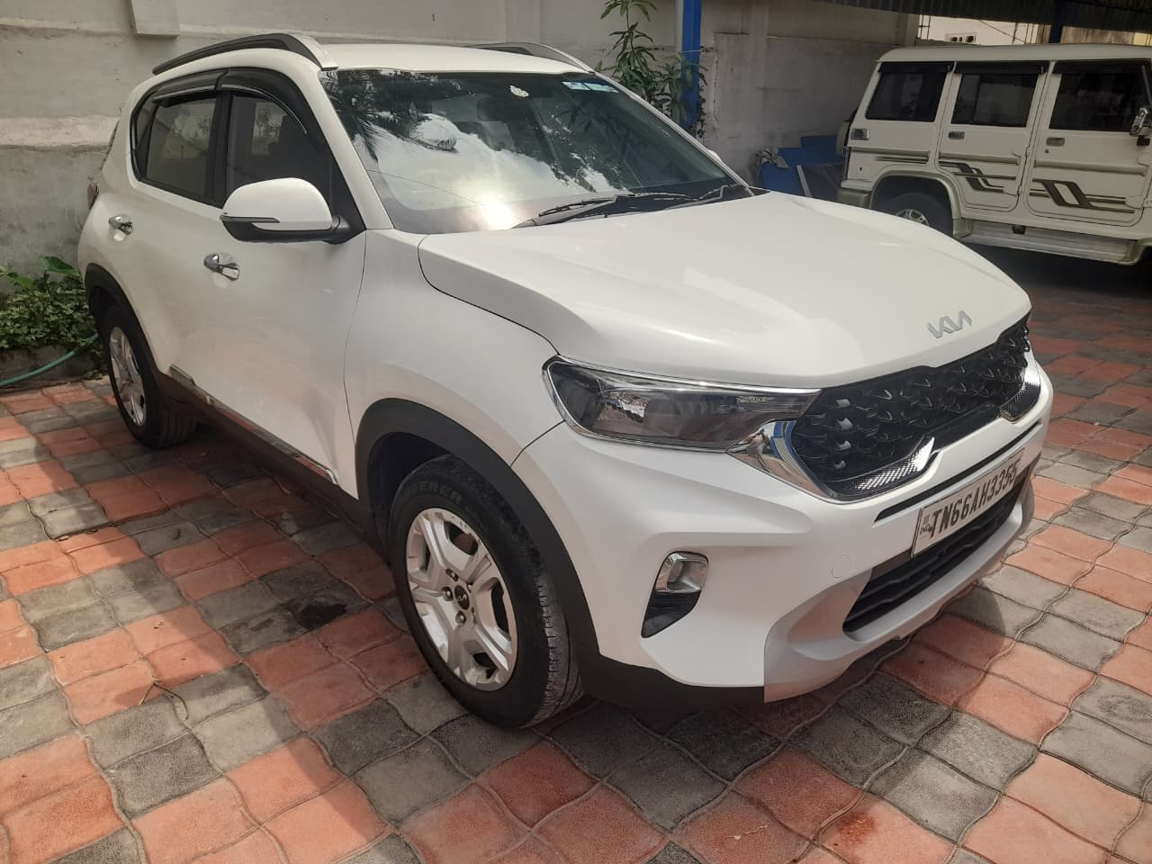Kia Sonet - Image 3