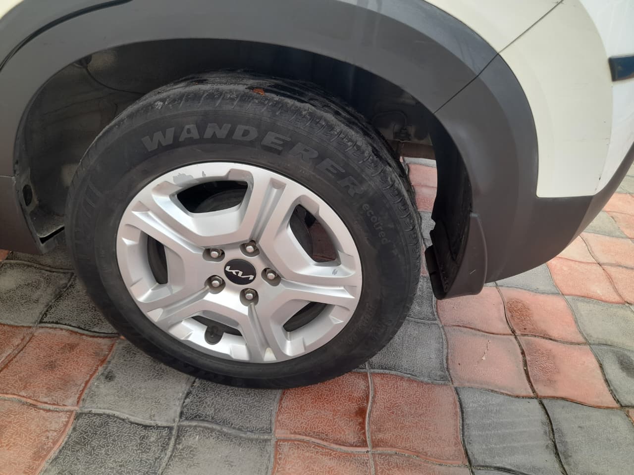 Kia Sonet - Image 9