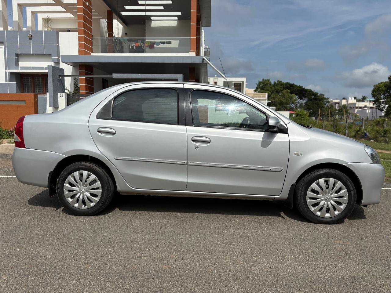 Toyota Etios - Image 5