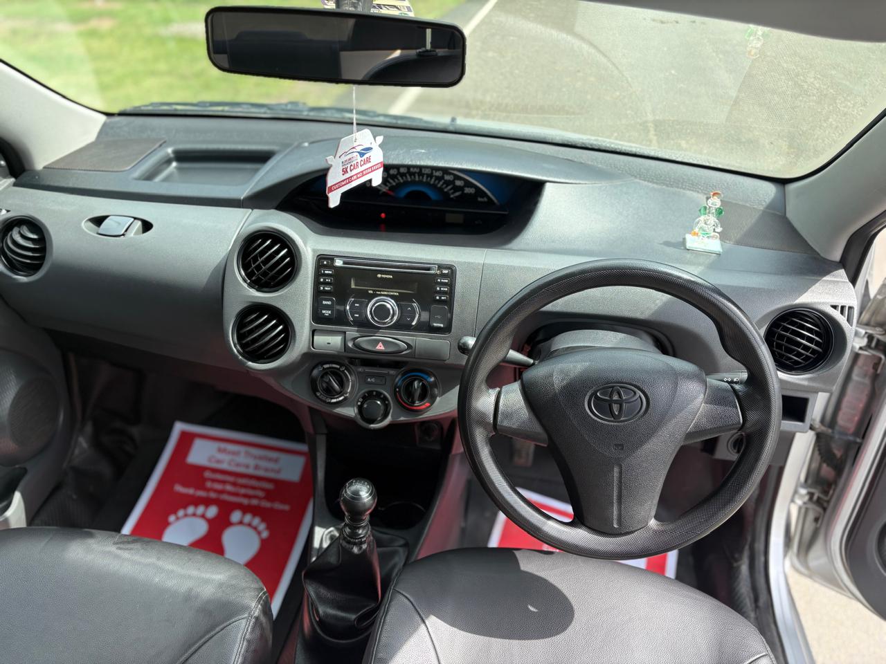 Toyota Etios - Image 2