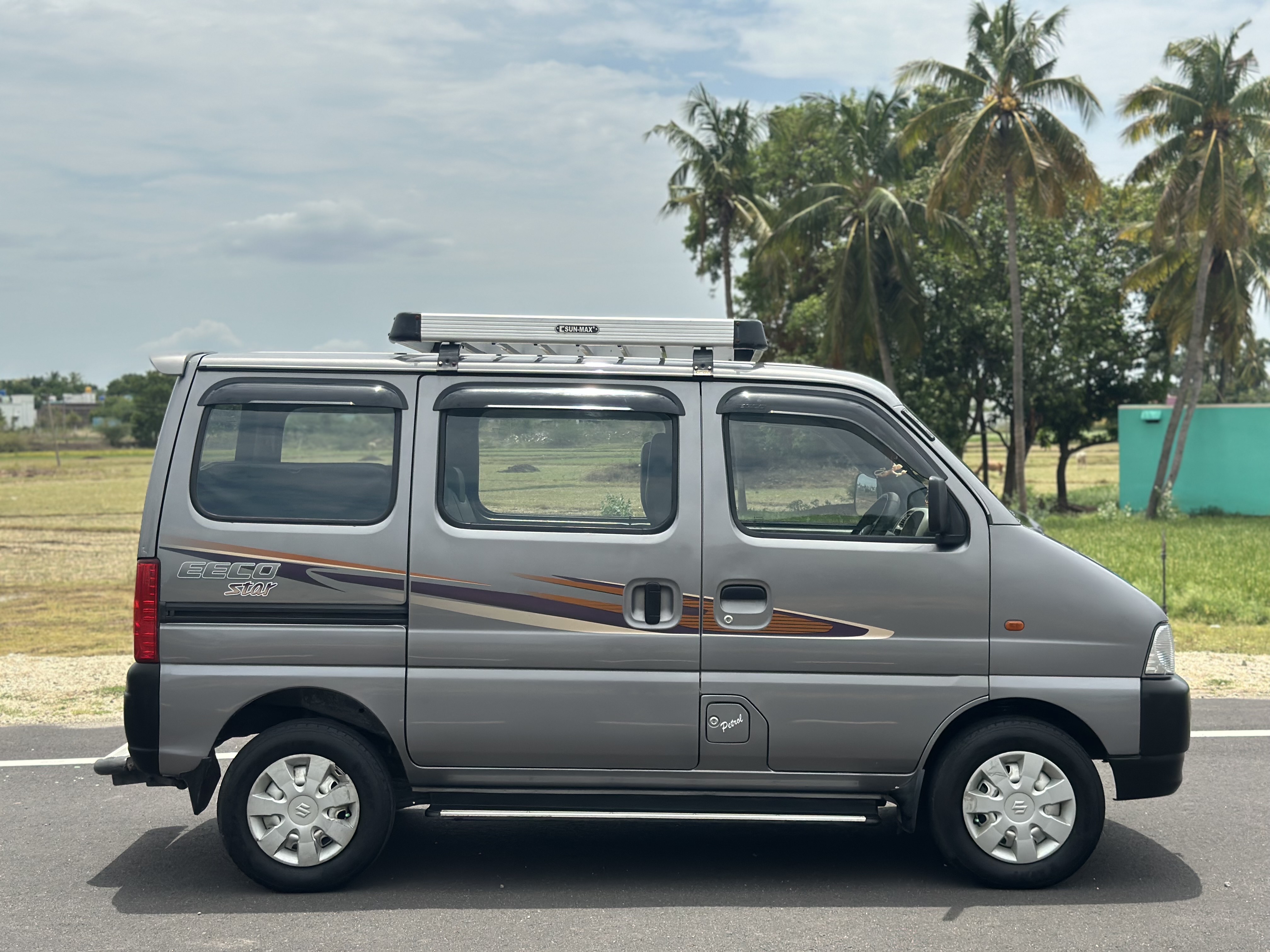 Maruti Suzuki Eeco - Image 7