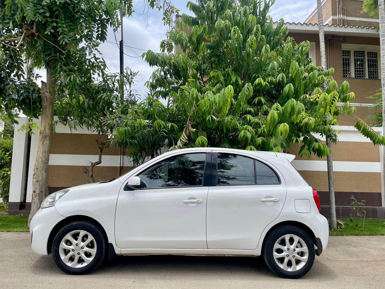 Nissan Micra Active - Image 2