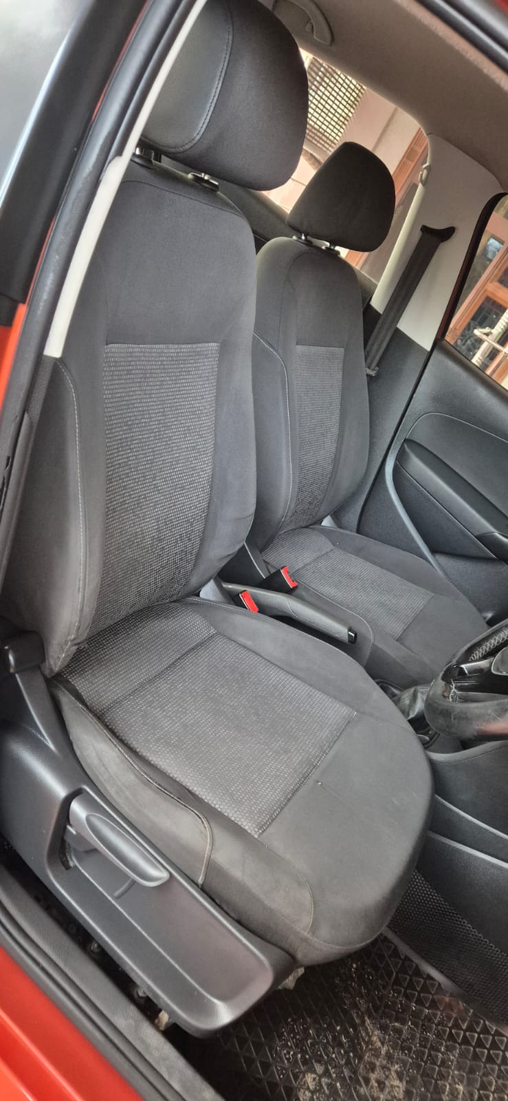 Volkswagen Polo - Image 4