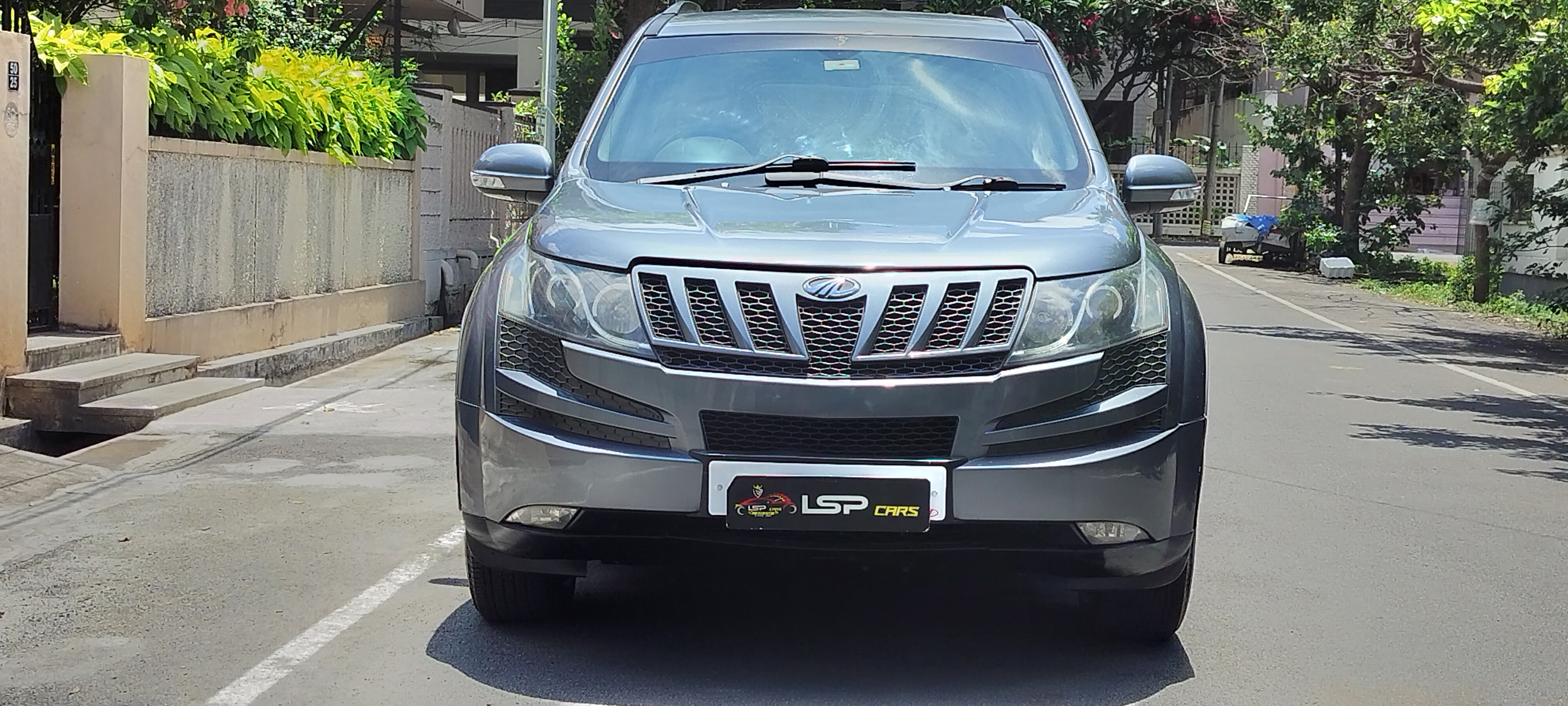 Mahindra XUV500