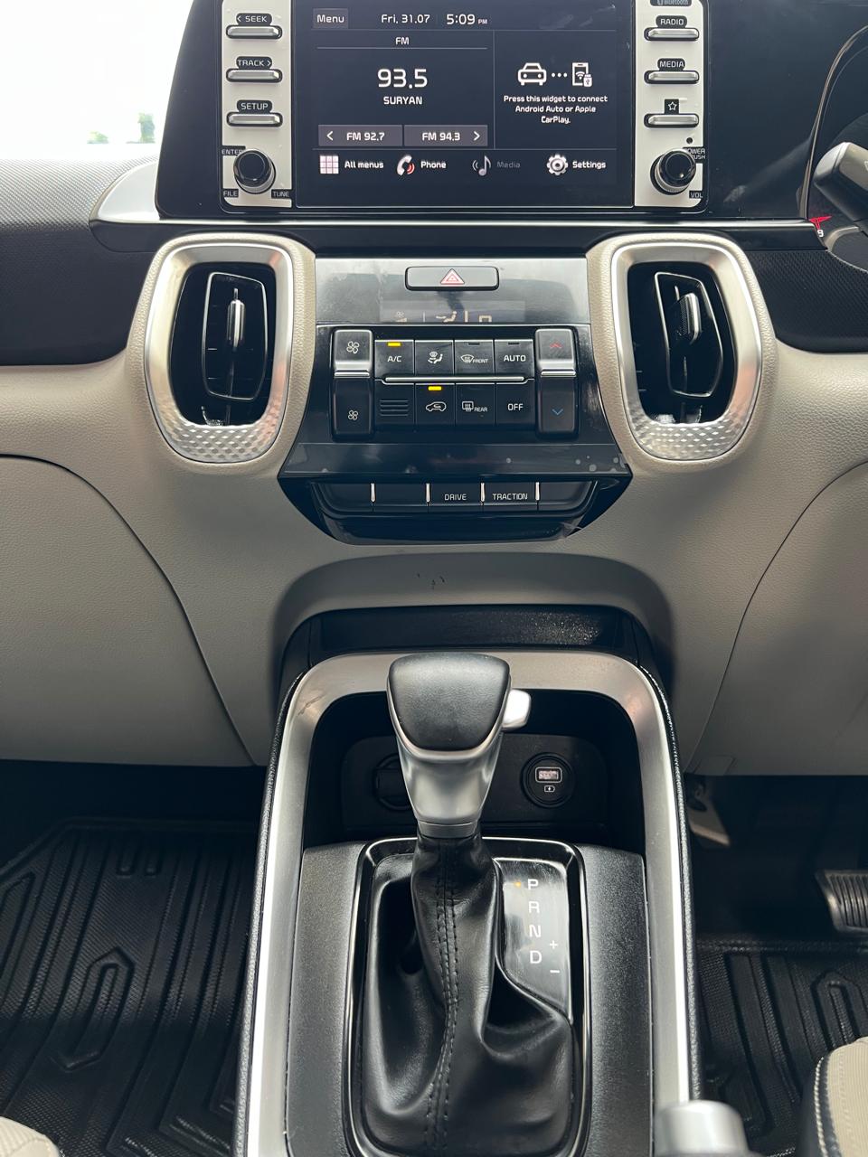 Kia Sonet - Image 11