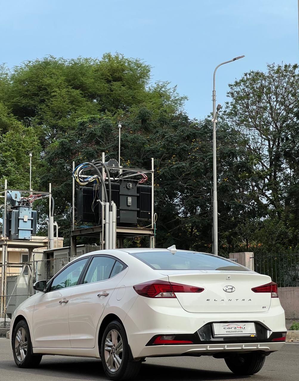 Hyundai Elantra - Image 4
