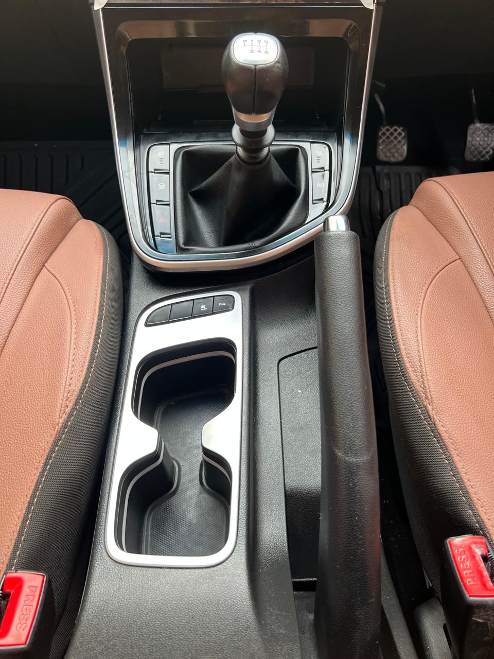 MG Hector Plus - Image 11