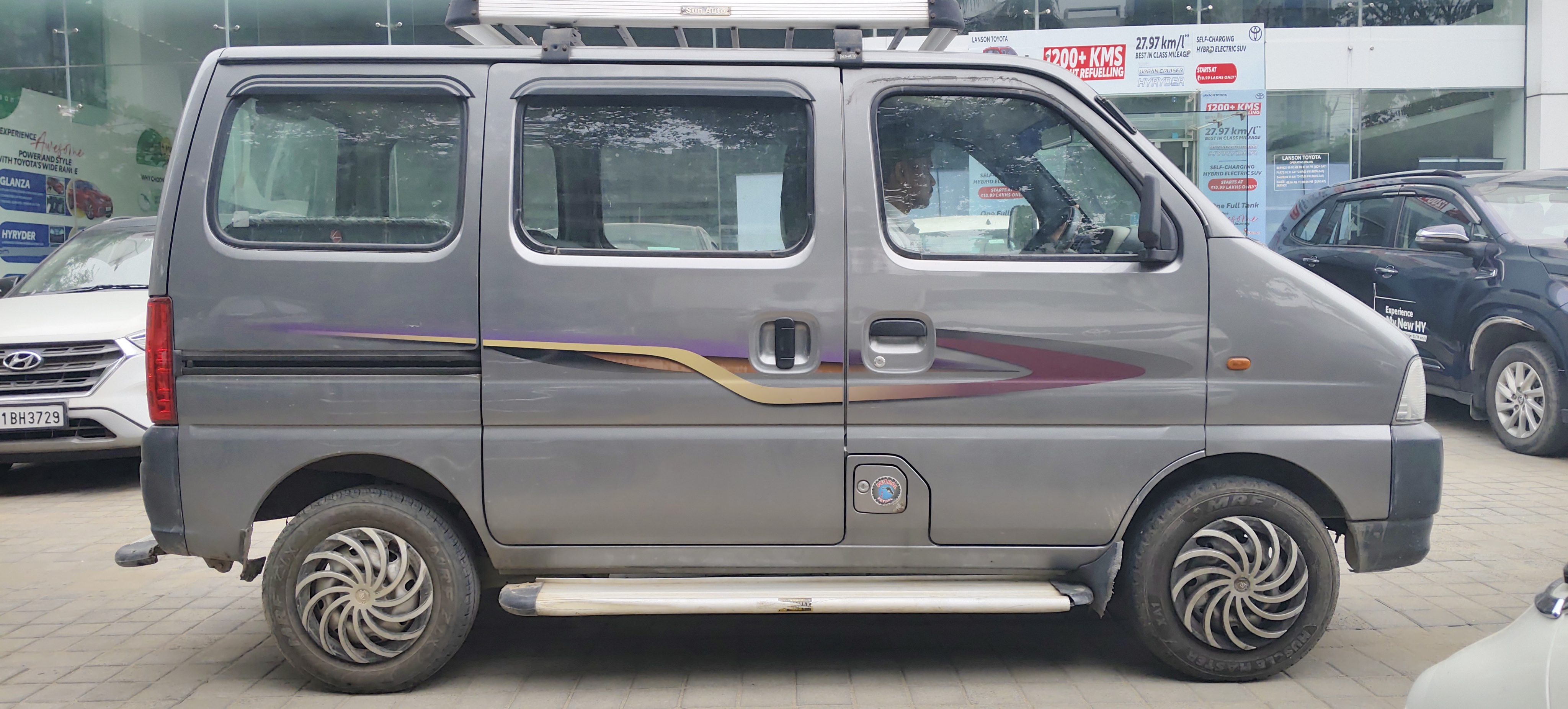 Maruti Suzuki Eeco - Image 4