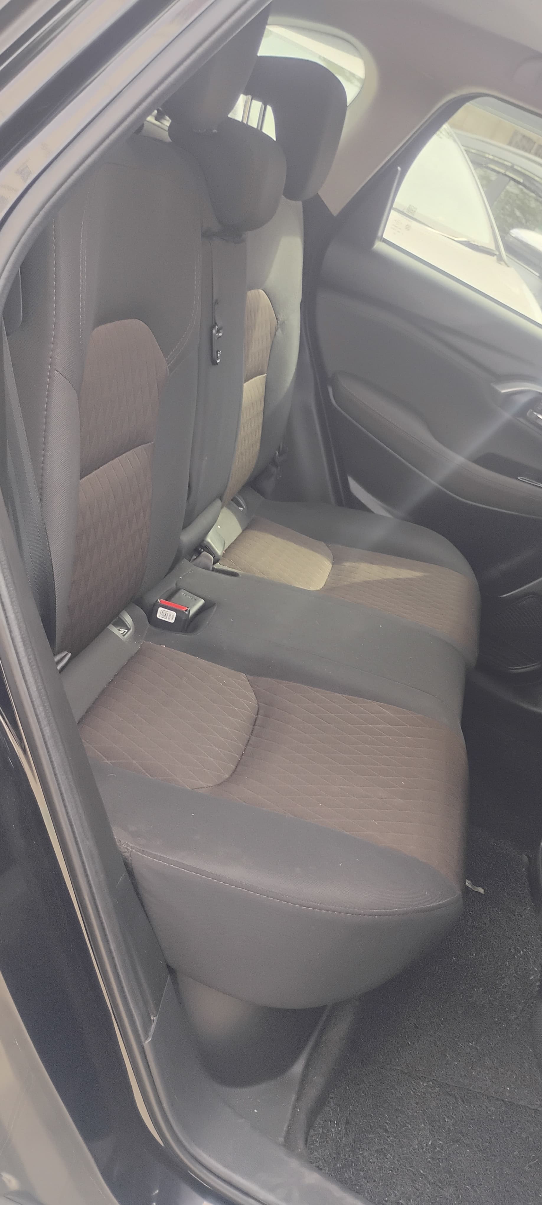 Toyota Urban Cruiser Hyryder - Image 4
