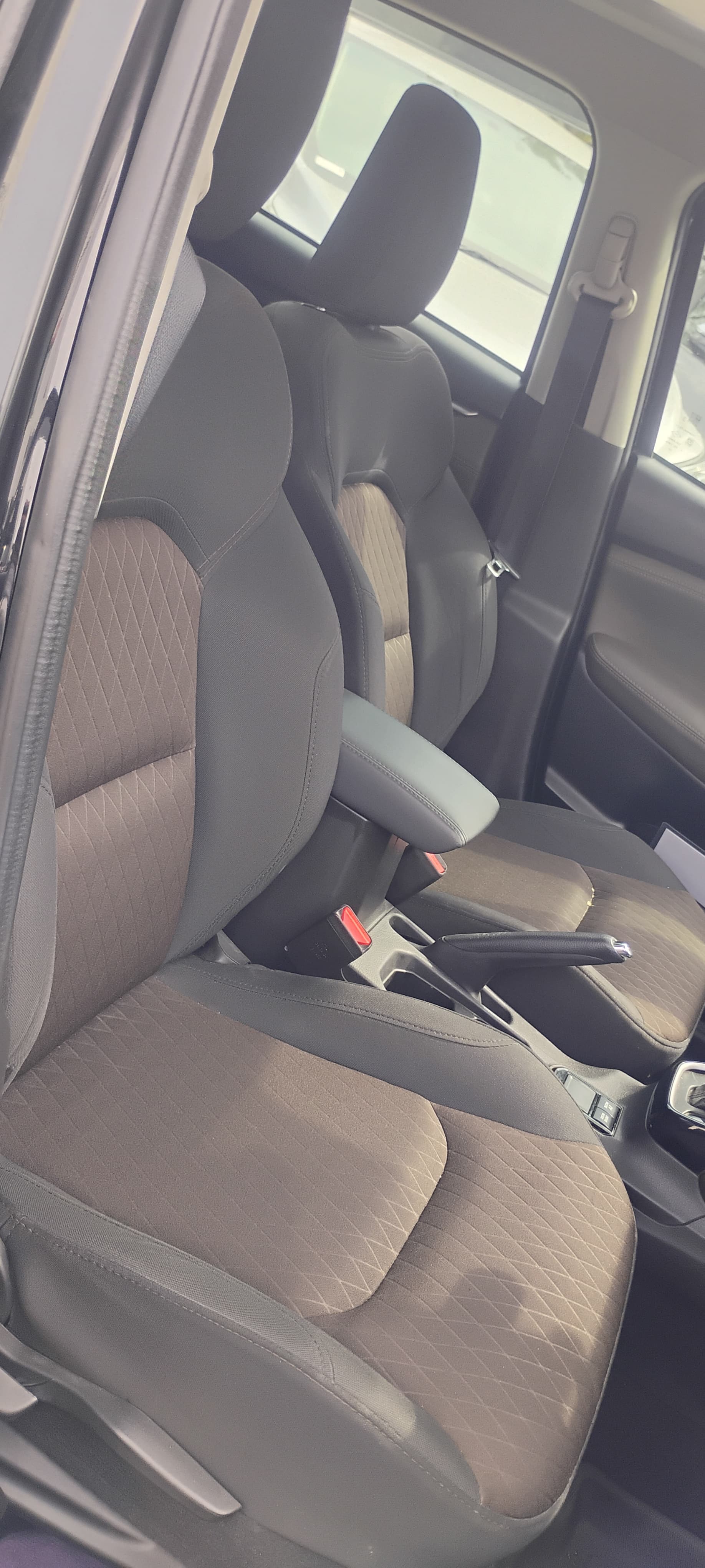 Toyota Urban Cruiser Hyryder - Image 3