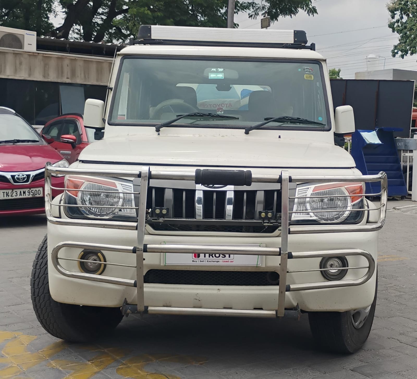 Mahindra Bolero - Image 9