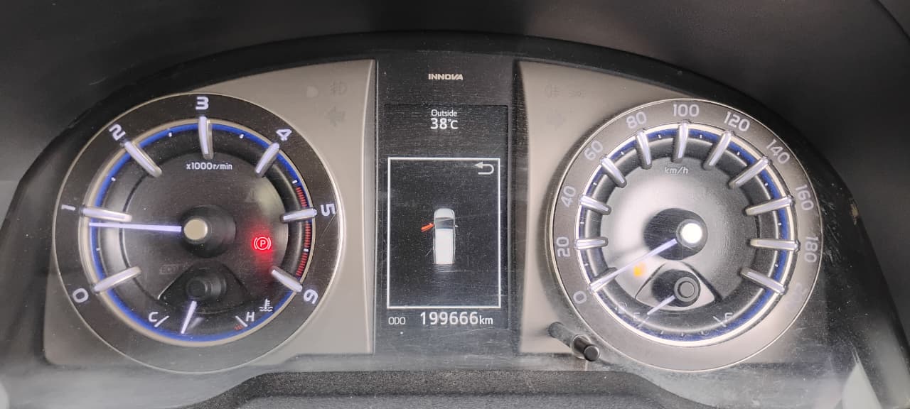 Toyota Innova Crysta - Image 6