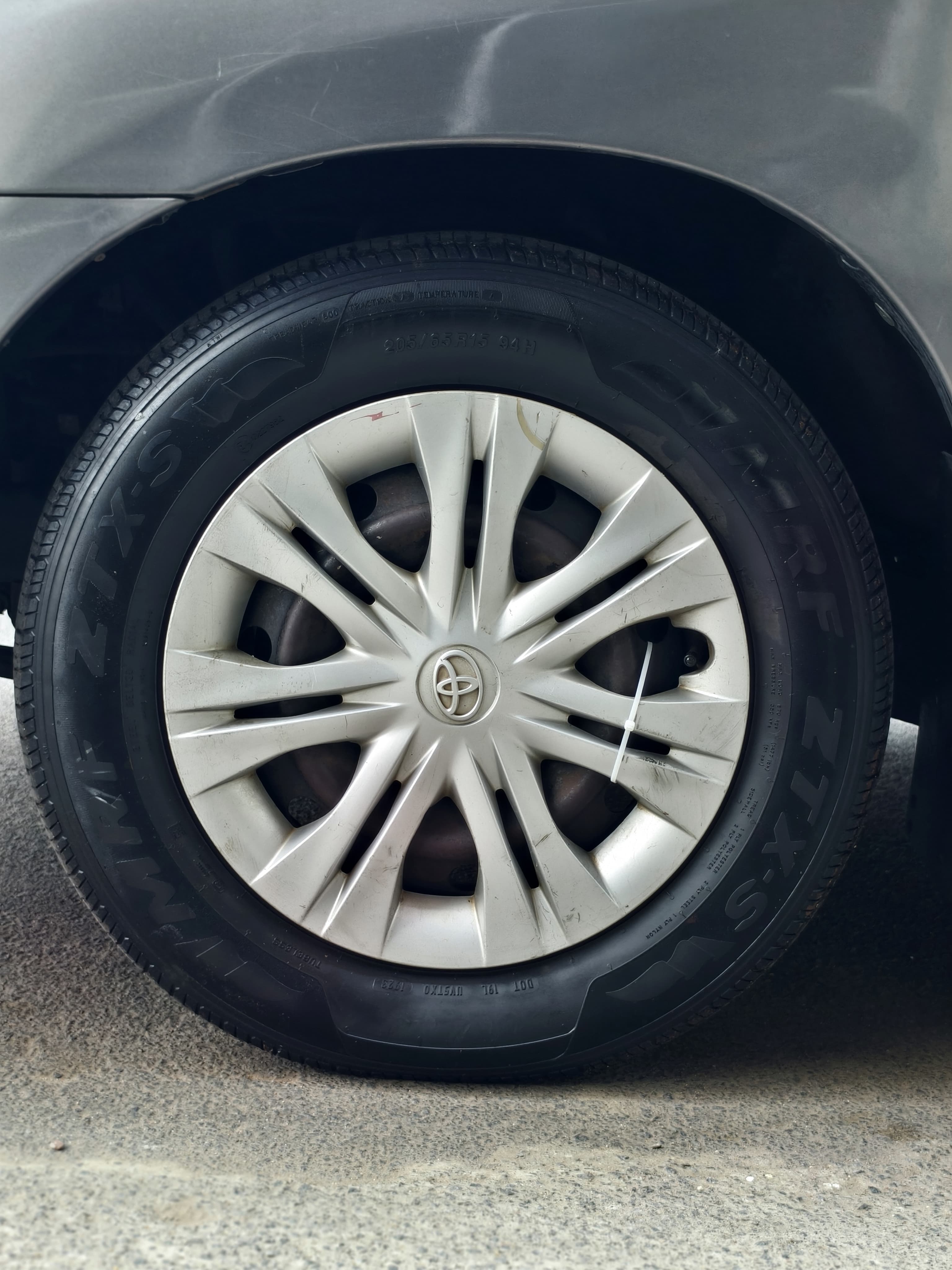 Toyota Innova - Image 10