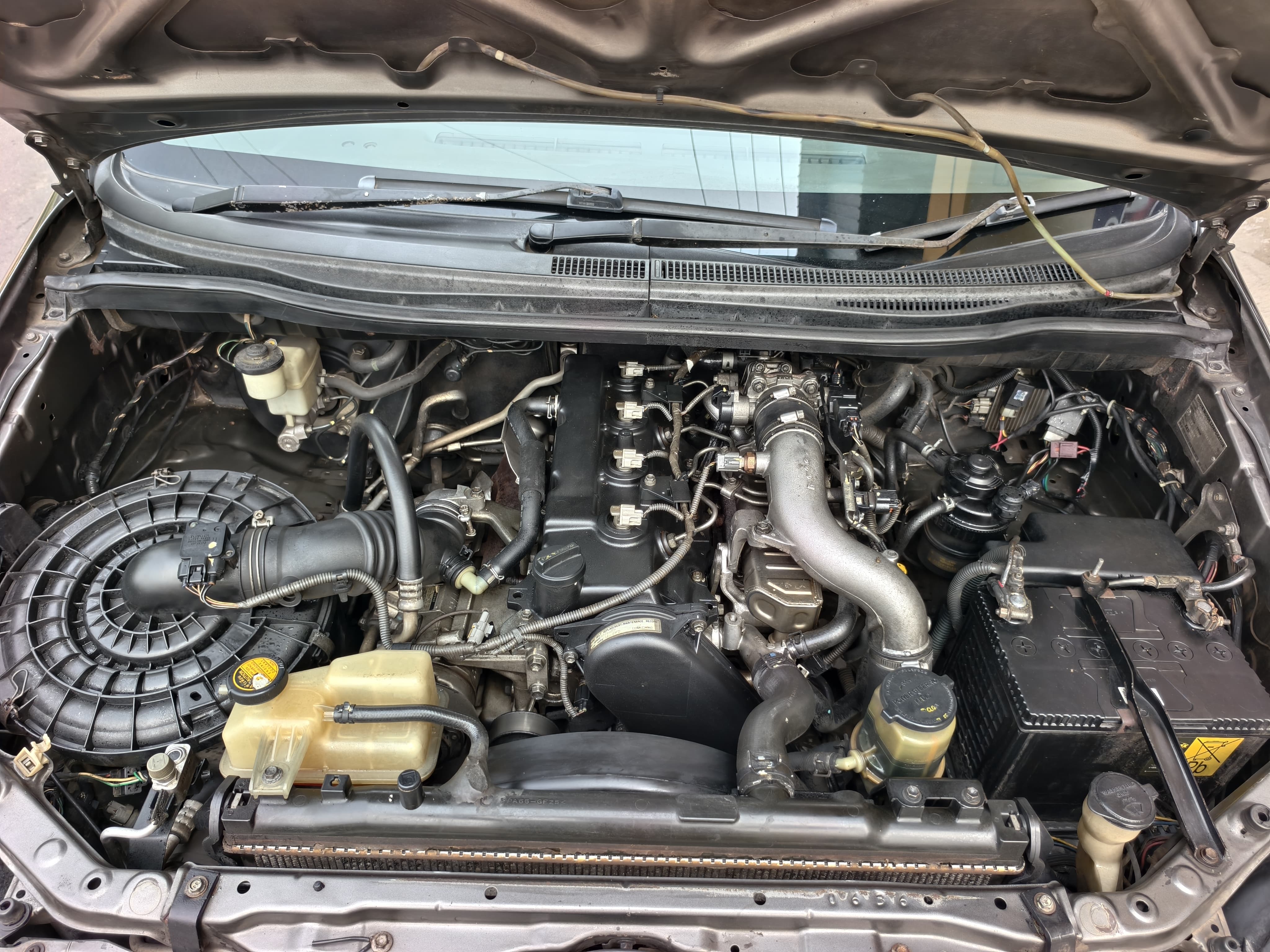 Toyota Innova - Image 6