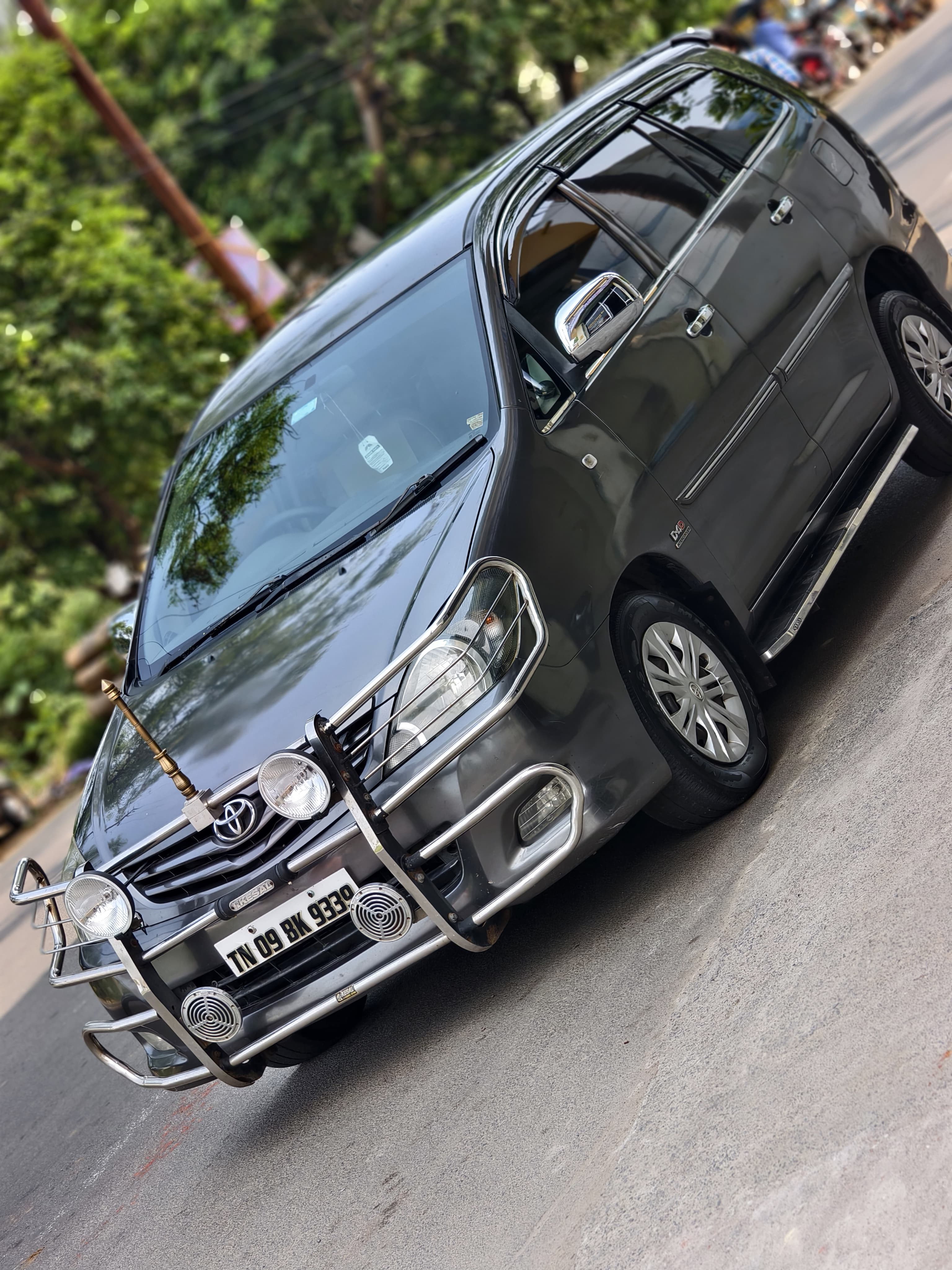 Toyota Innova - Image 5