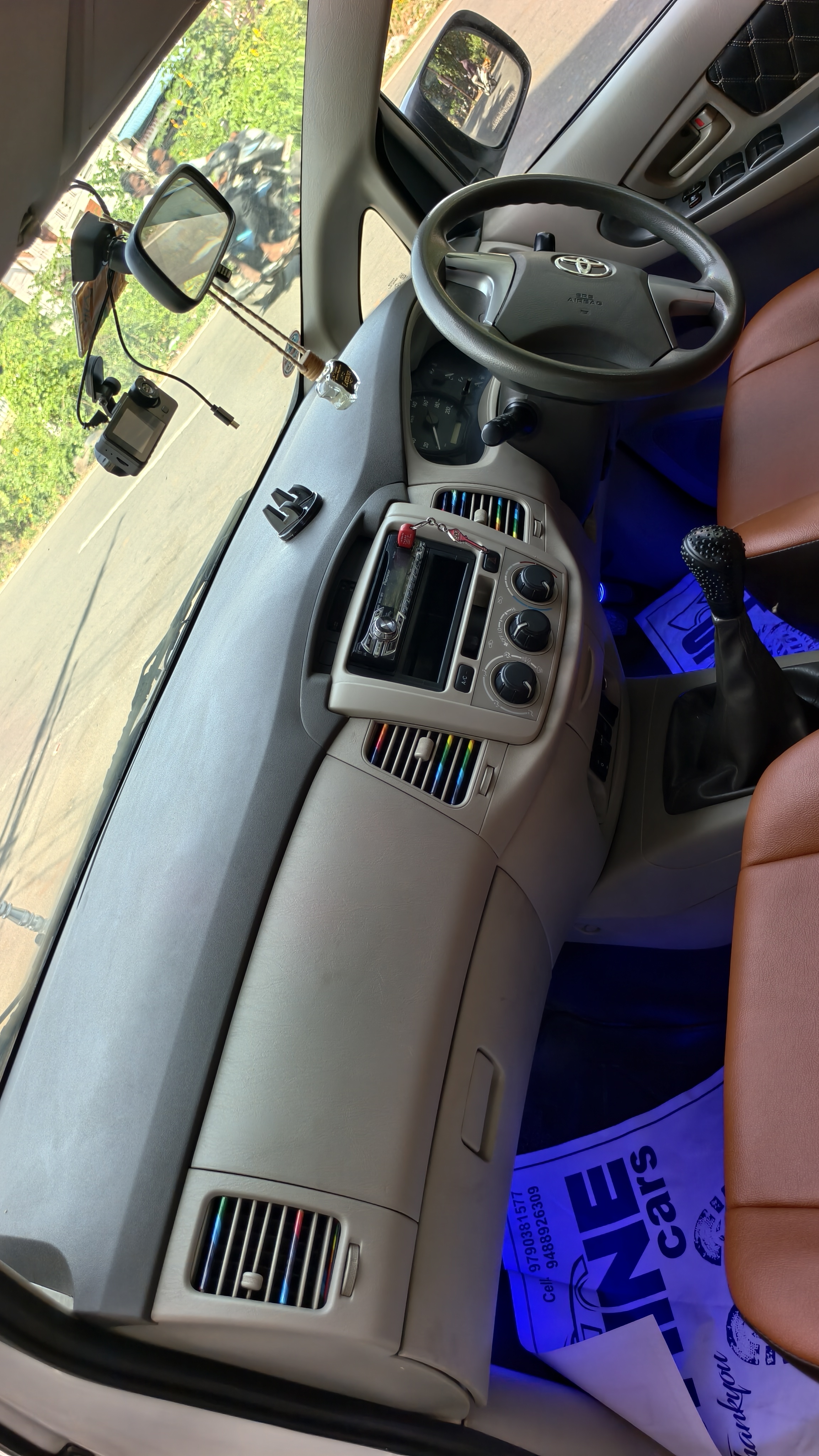 Toyota Innova - Image 7