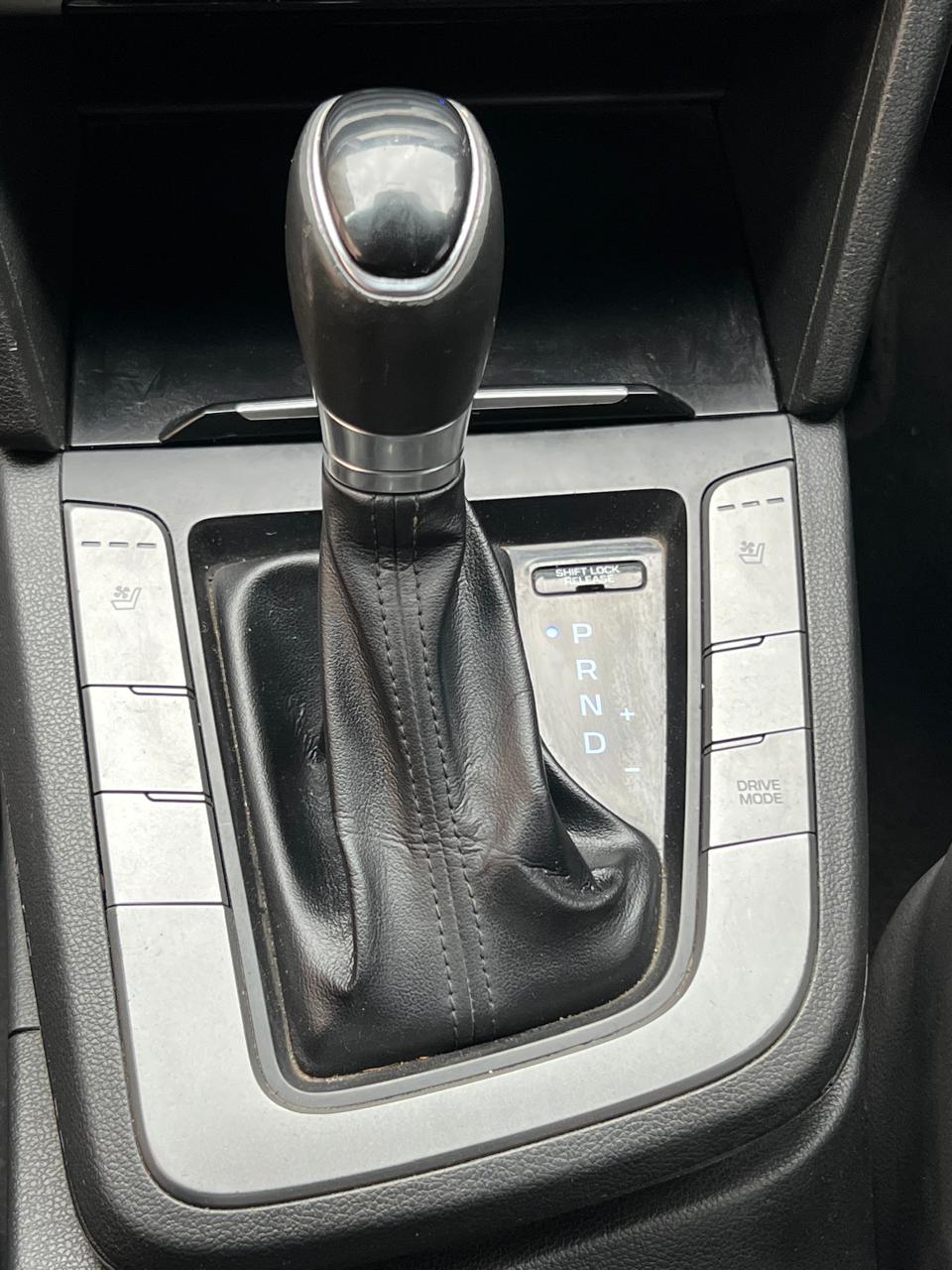 Hyundai Elantra - Image 5