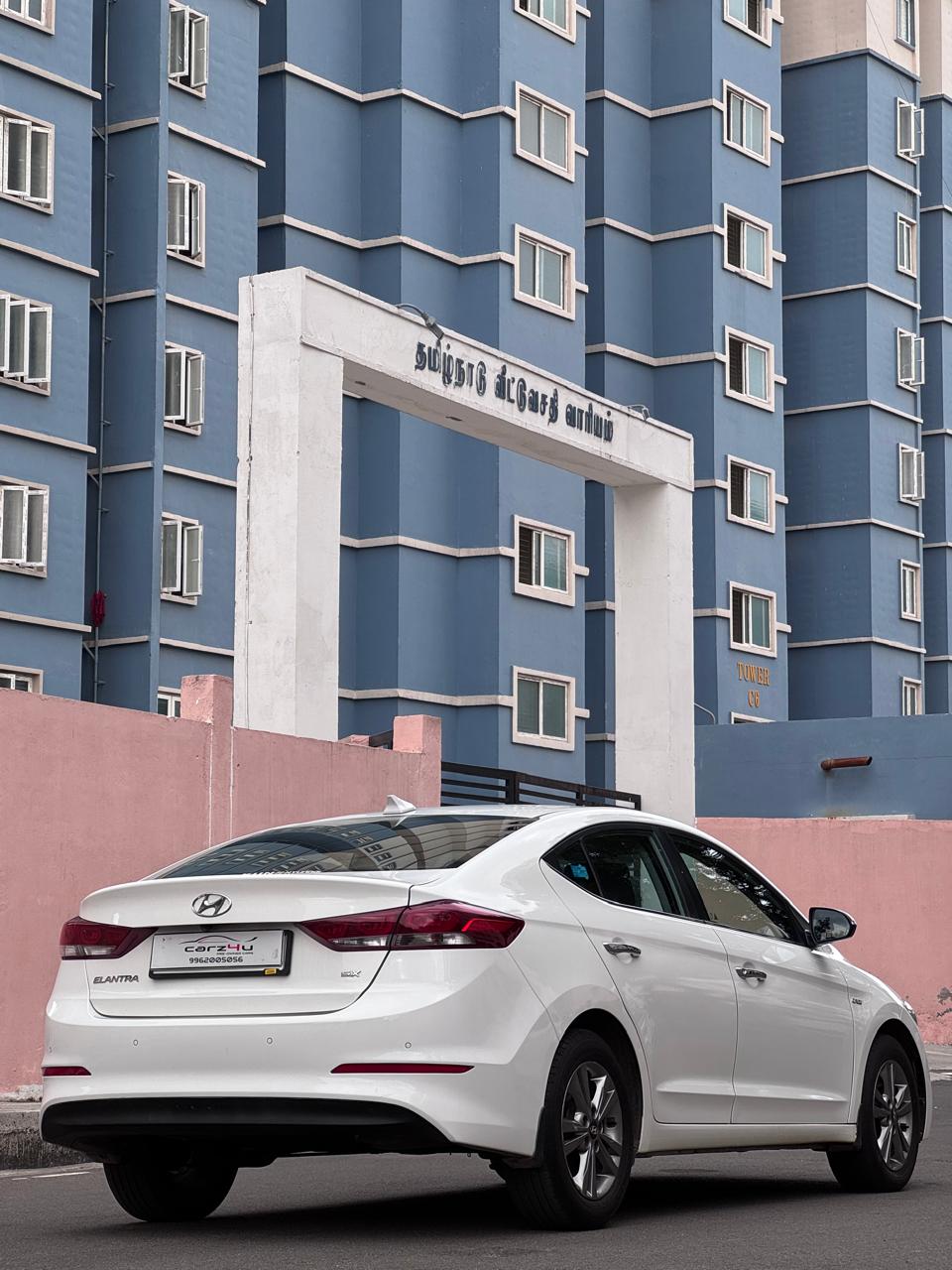Hyundai Elantra - Image 3