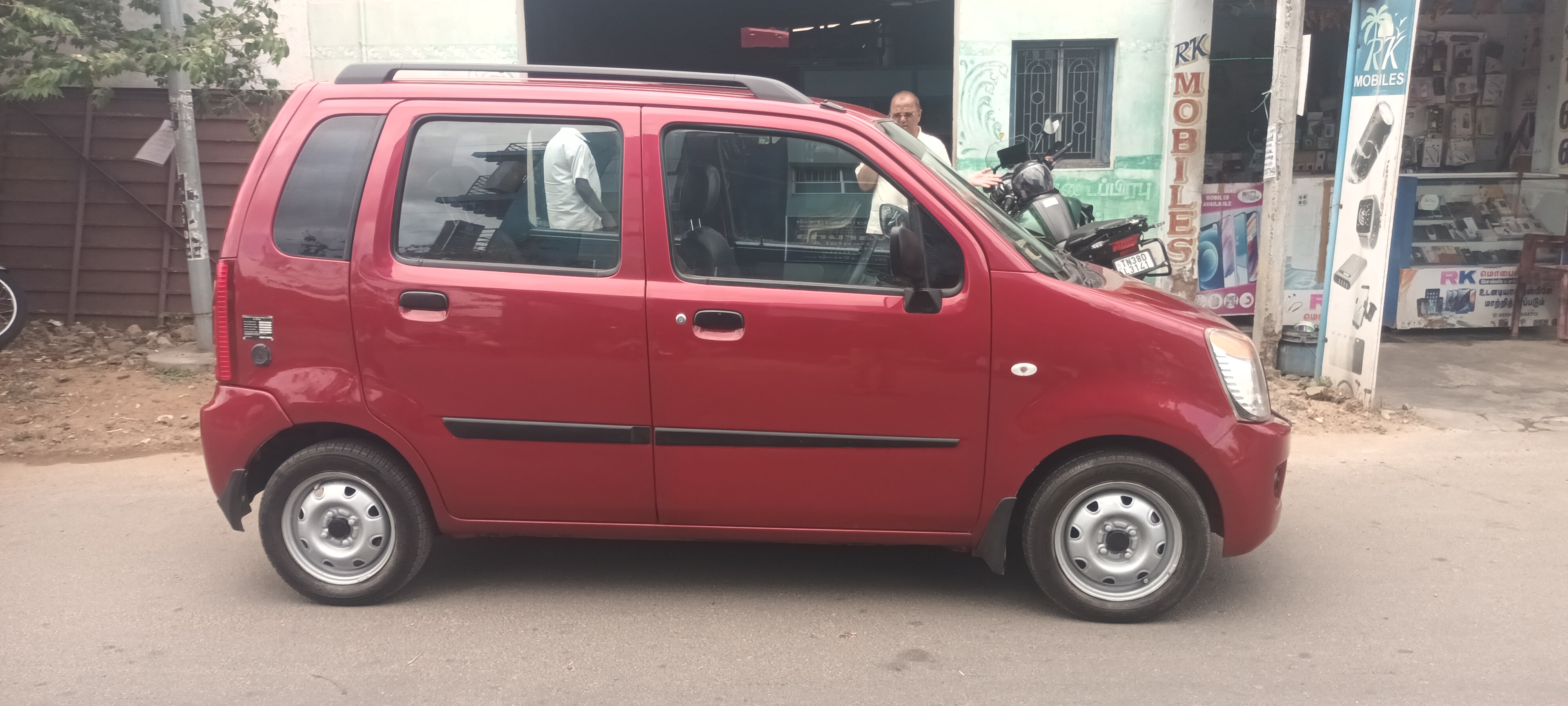 Maruti Suzuki Wagon R - Image 2