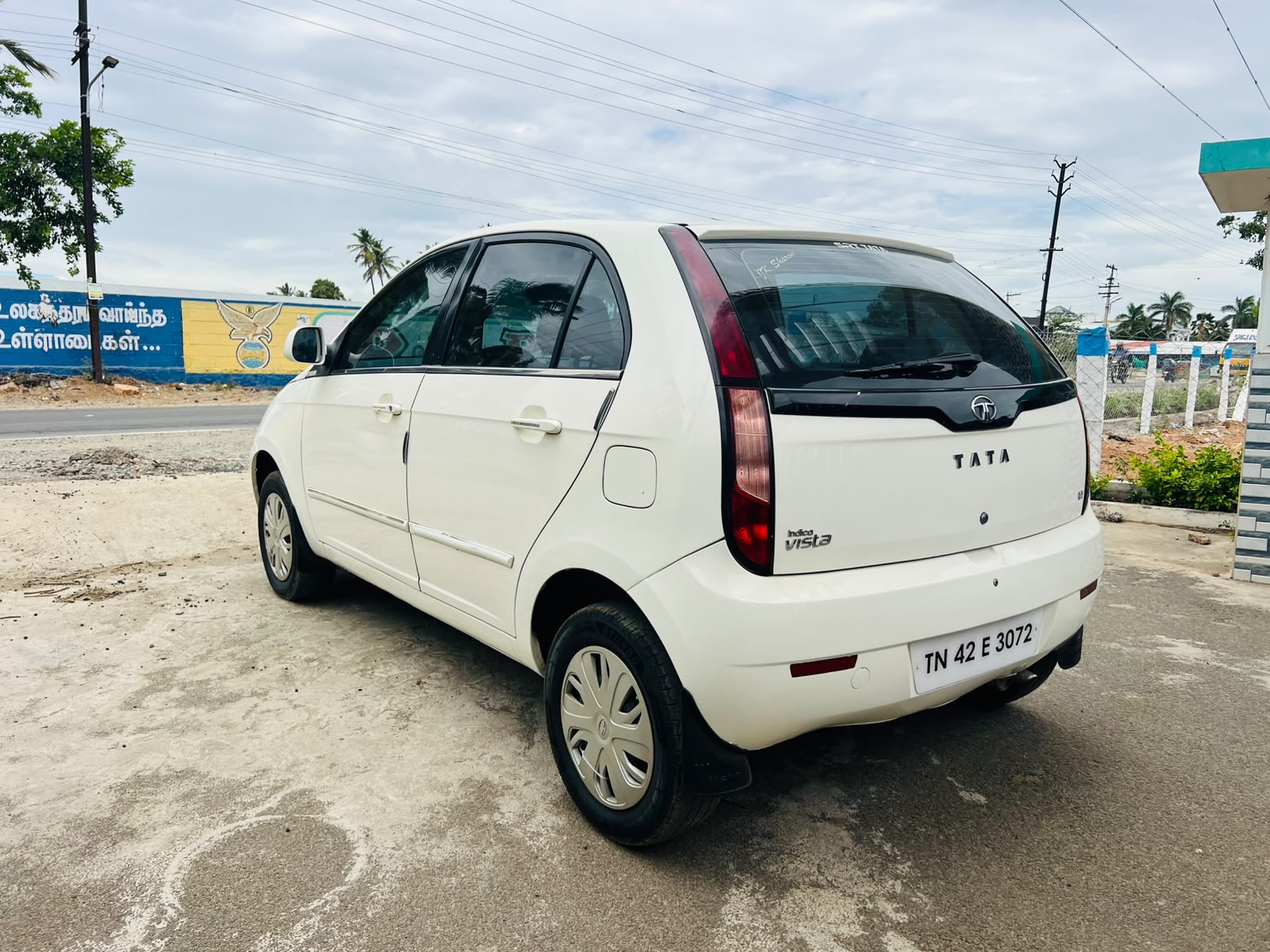 Tata Vista - Image 7