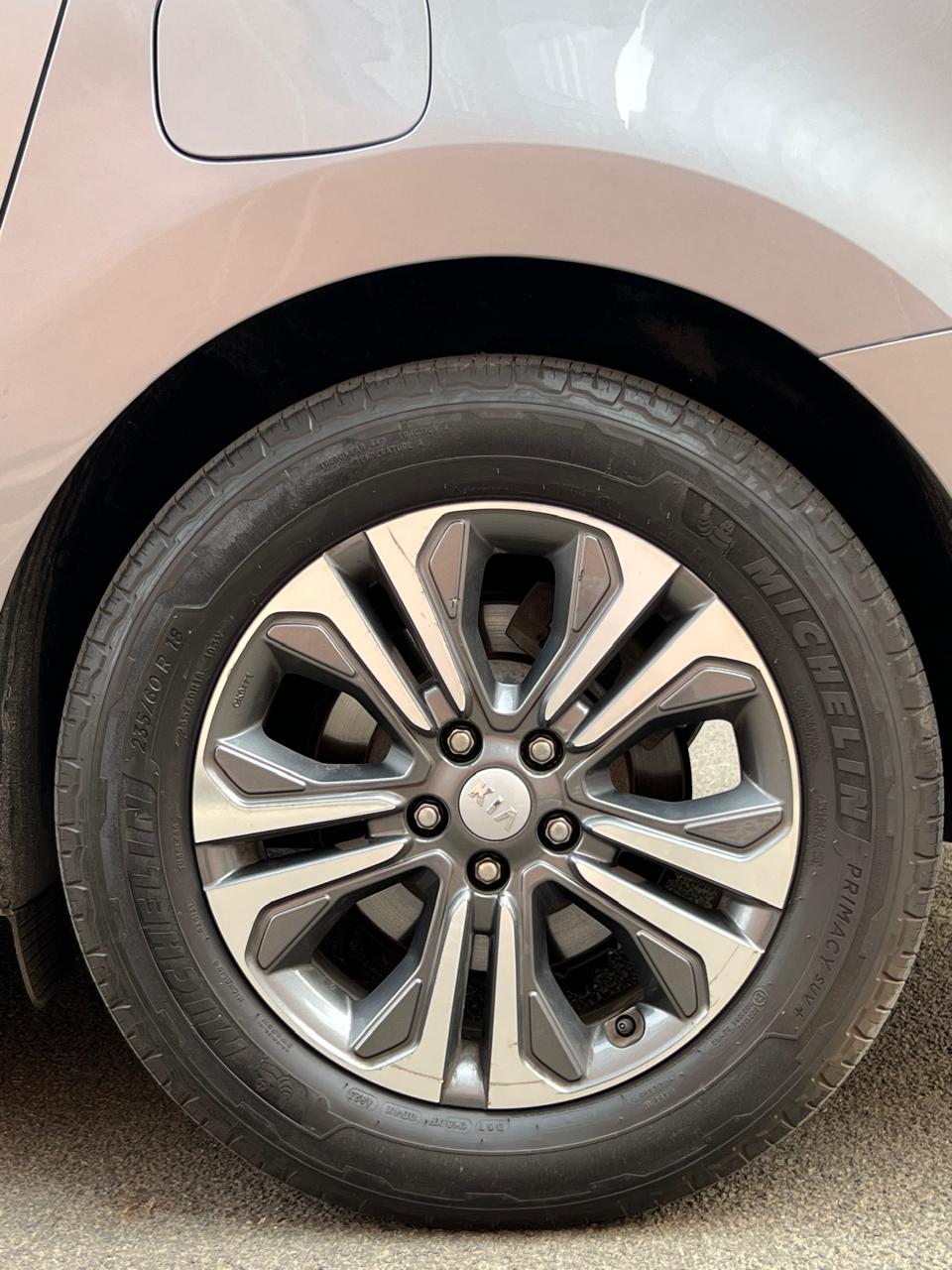 Kia Carnivel - Image 15