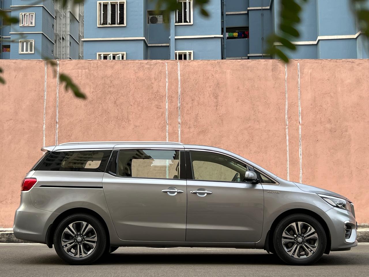 Kia Carnivel - Image 6