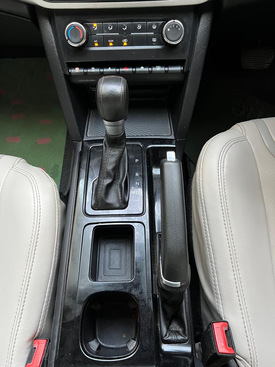 Mahindra XUV700 - Image 5