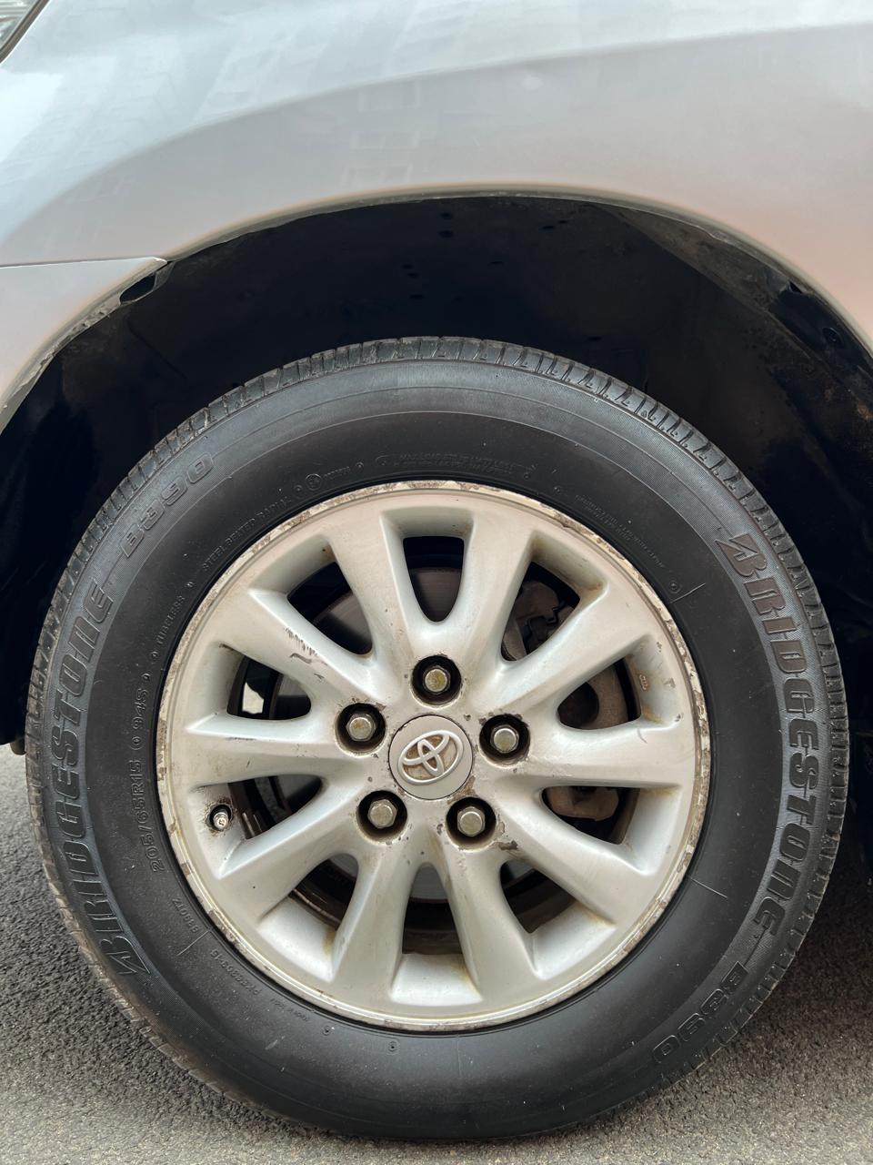 Toyota Innova - Image 15