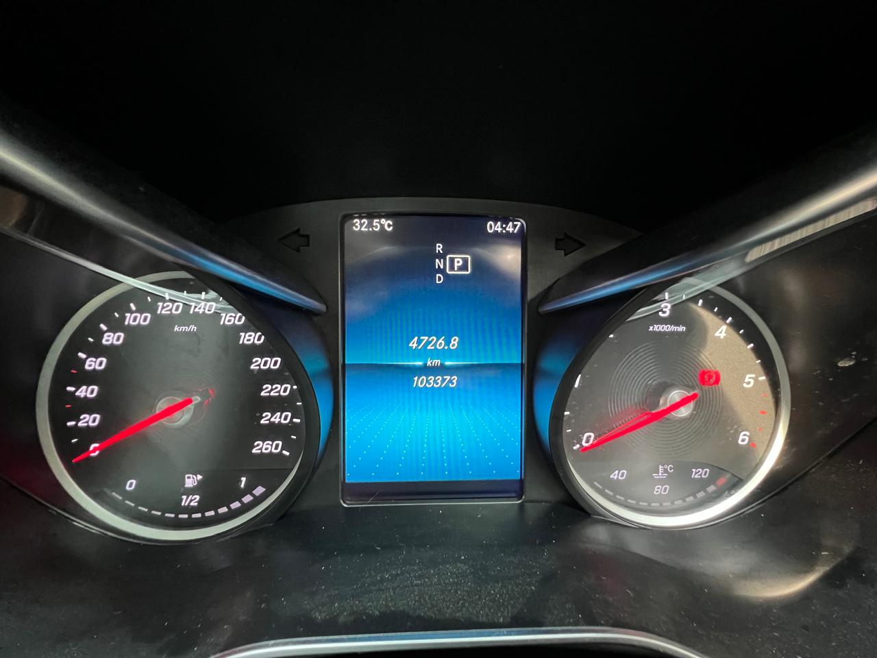 Mercedes Benz c220d - Image 11