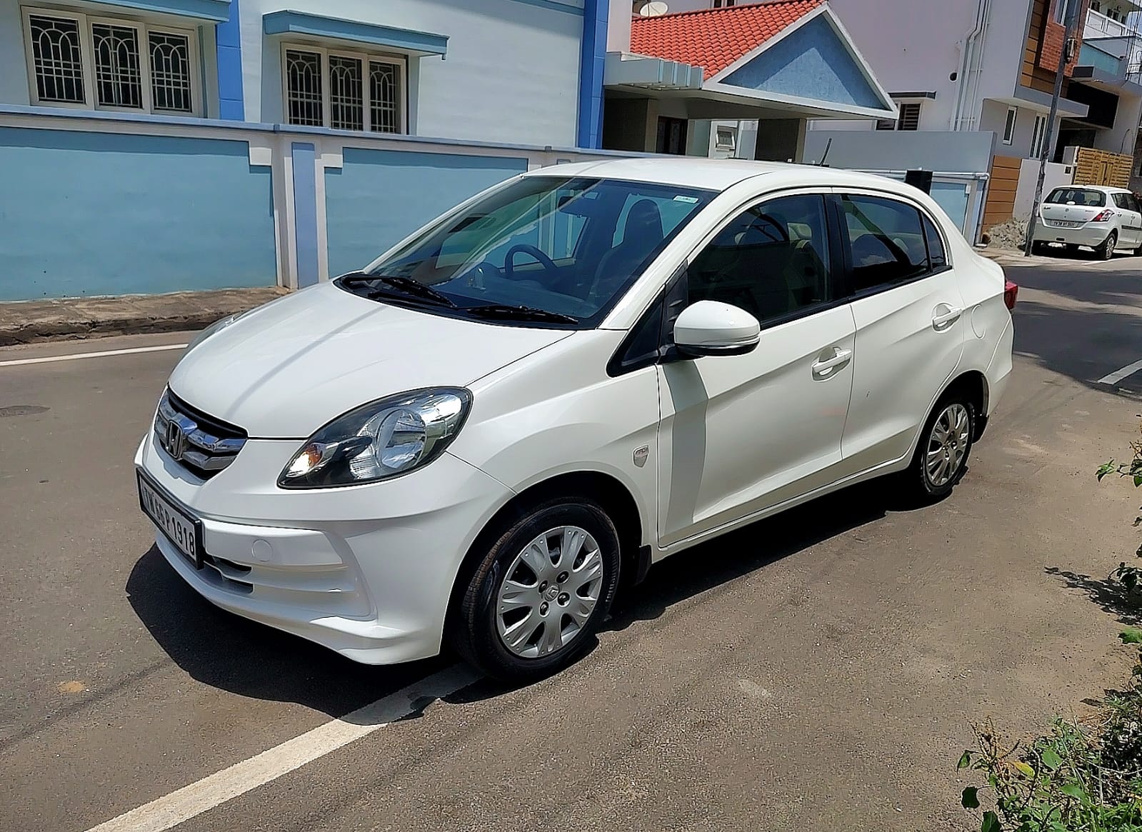 Honda Amaze - Image 2