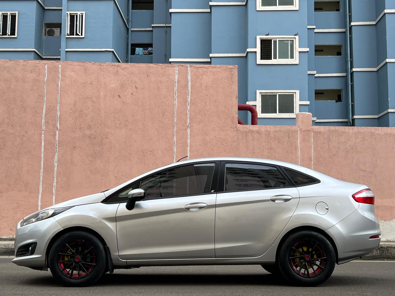 Ford Fiesta - Image 4