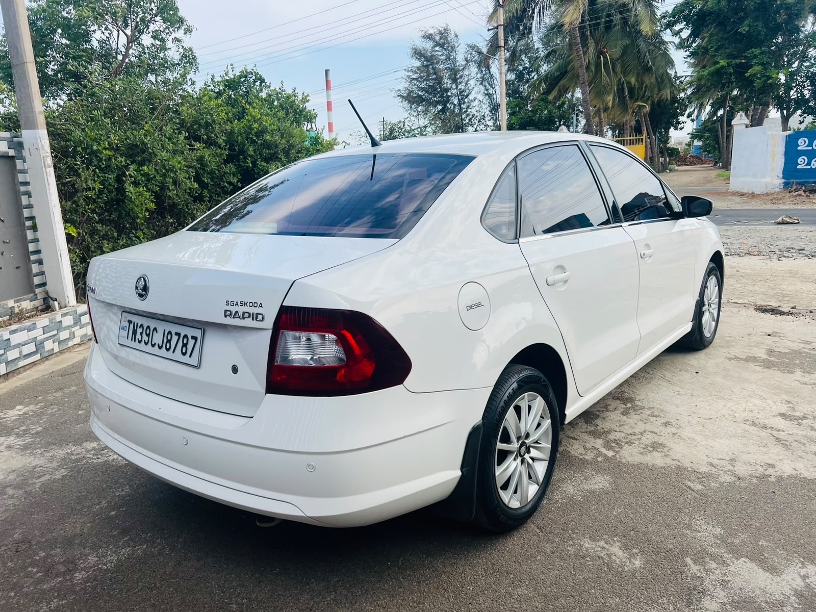 Skoda Rapid - Image 6
