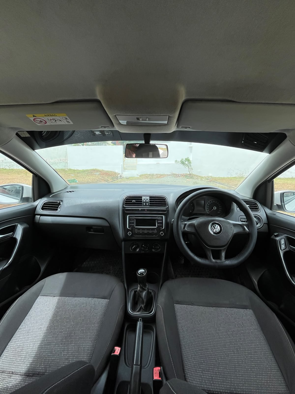 Volkswagen Polo - Image 5