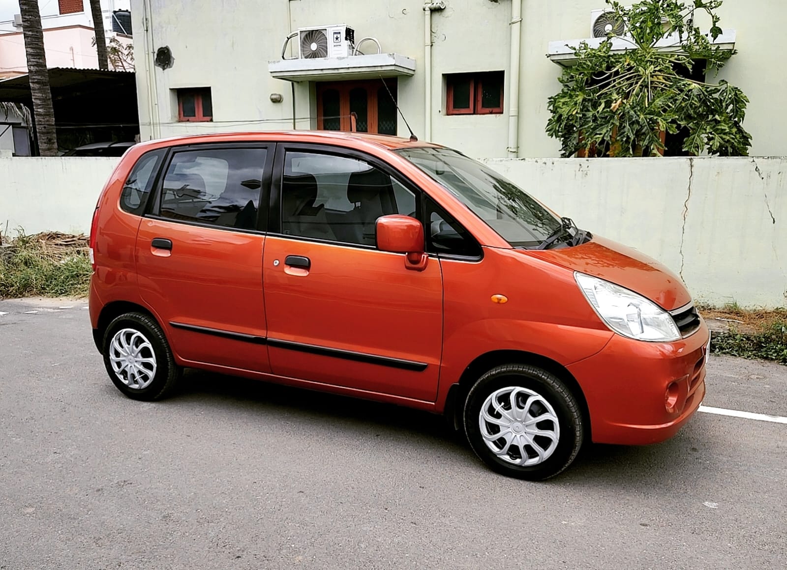 Maruti Suzuki Estilo - Image 2