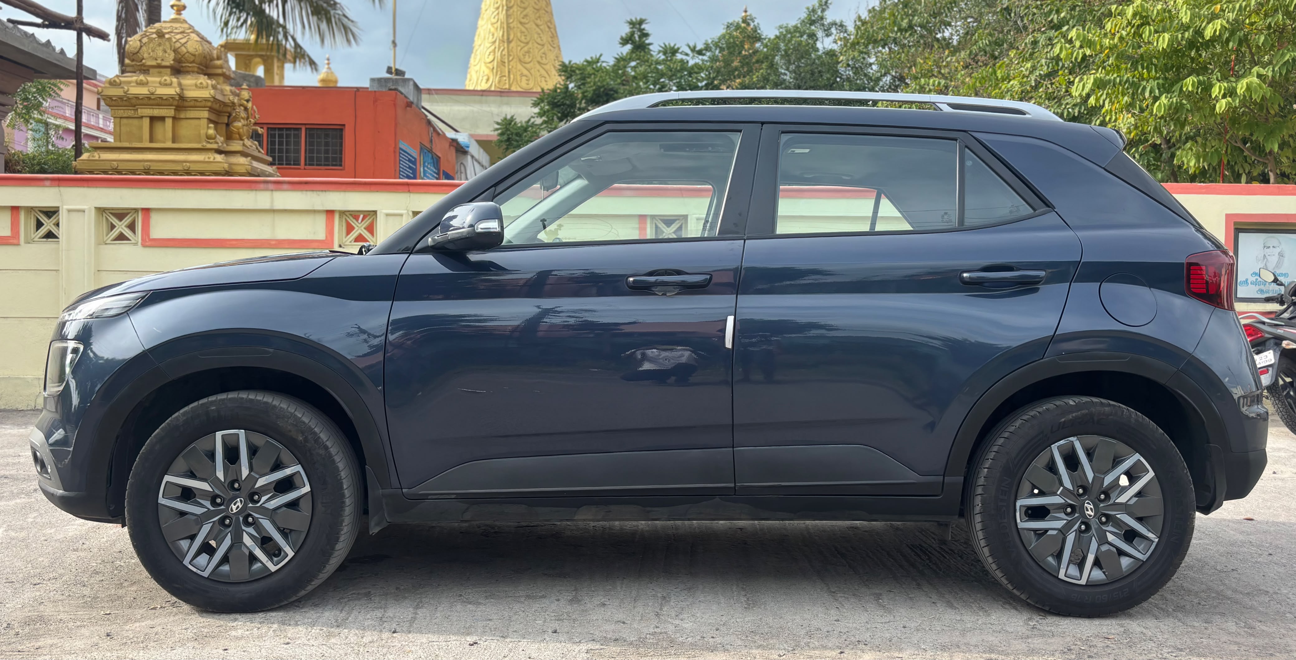 Hyundai Venue - Image 9
