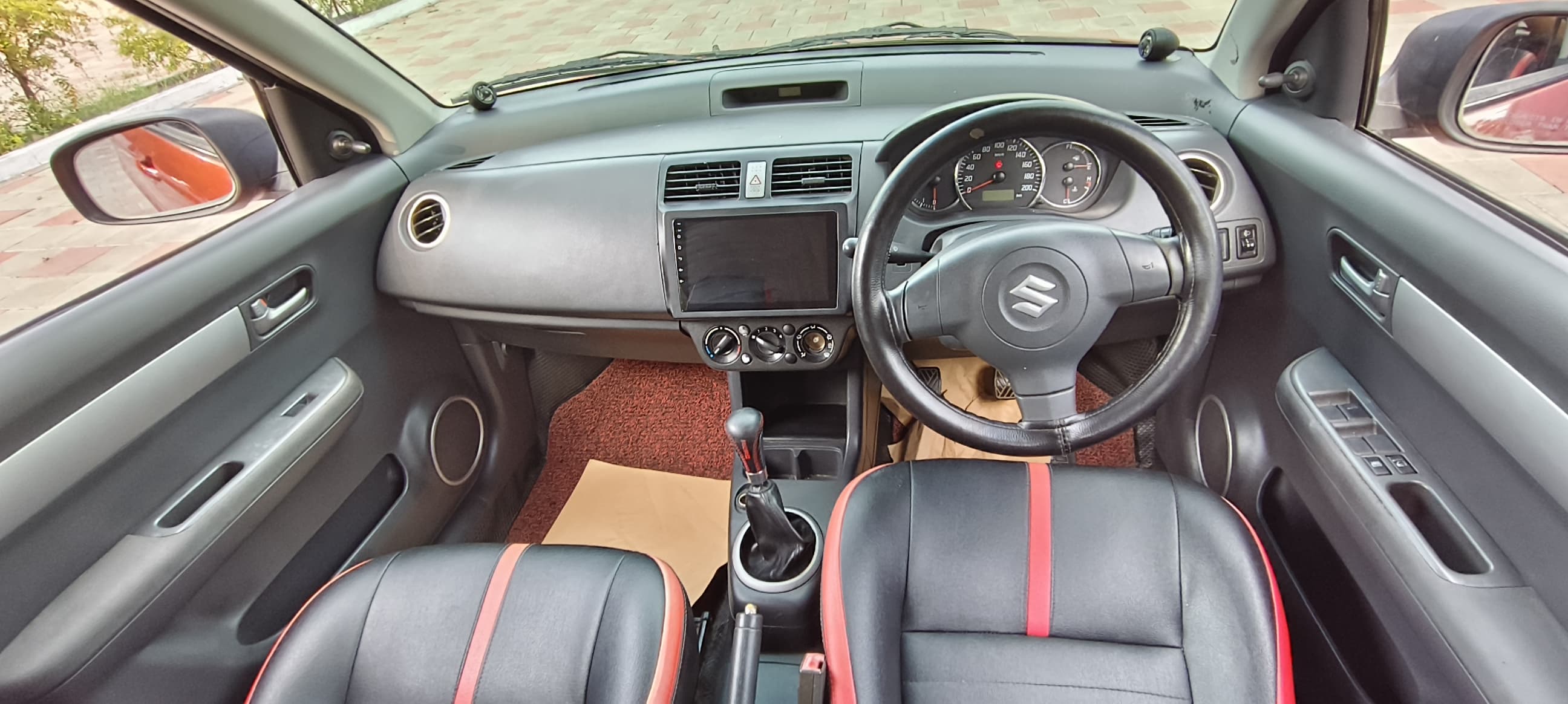 Maruti Suzuki Swift - Image 2