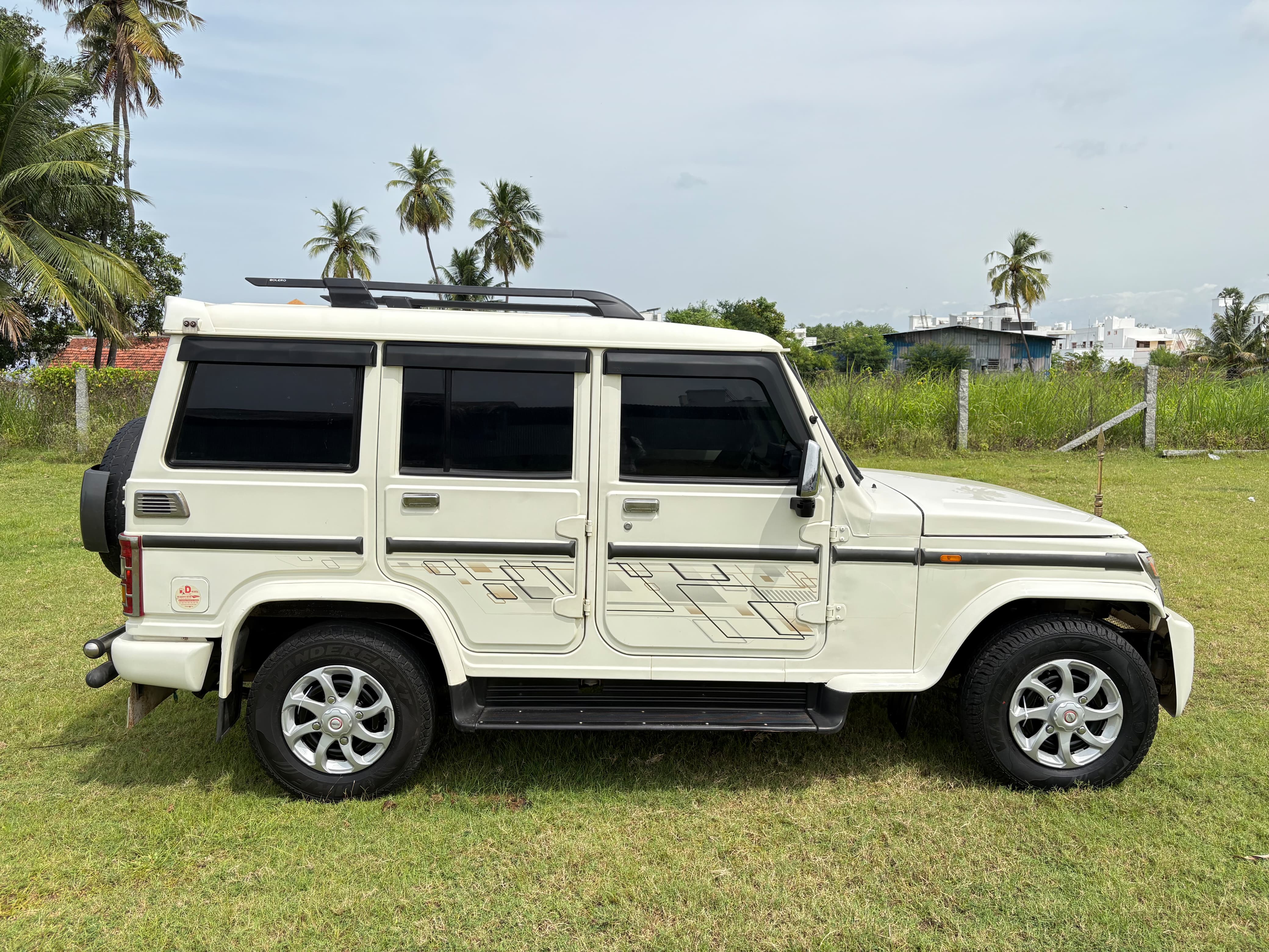 Mahindra Bolero - Image 4