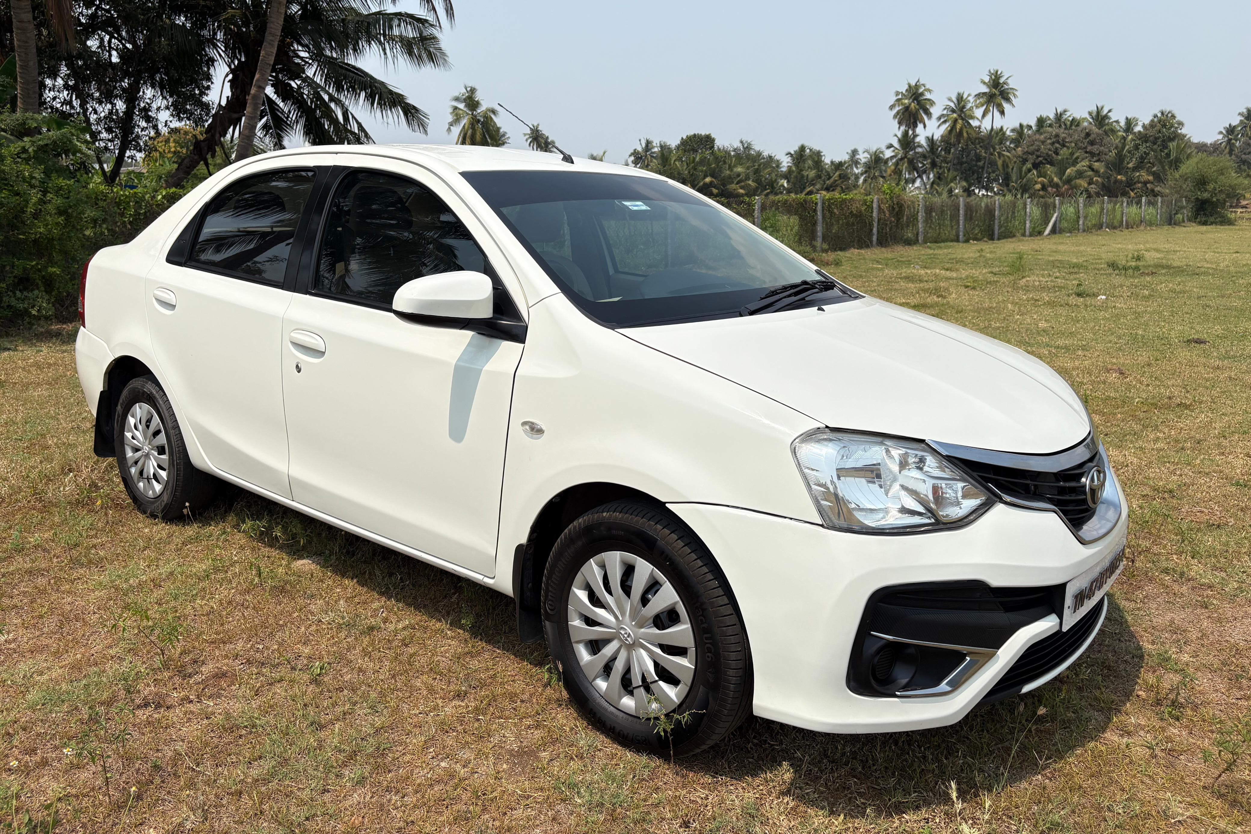 Toyota Etios - Image 2