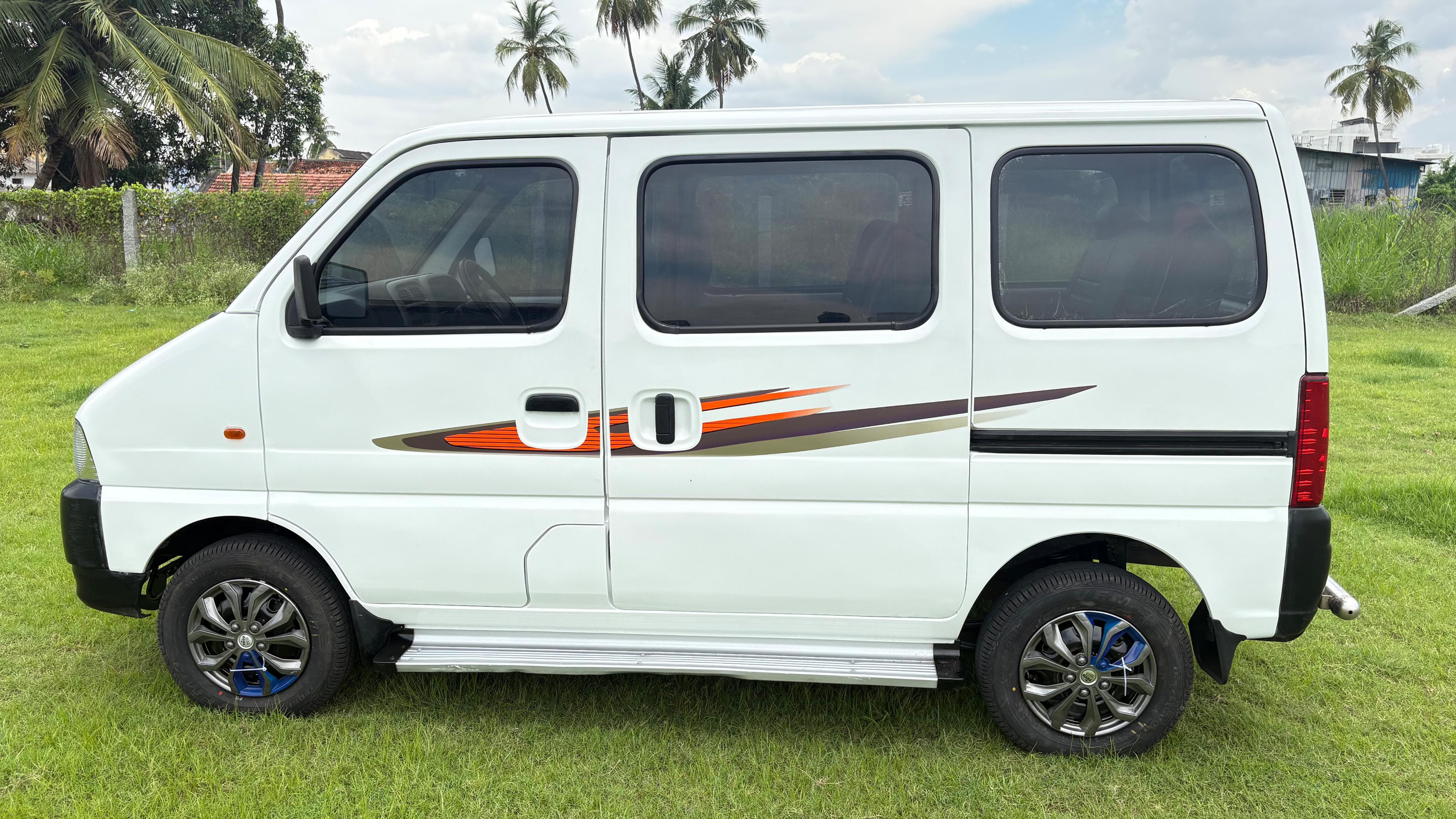 Maruti Suzuki Eeco - Image 5