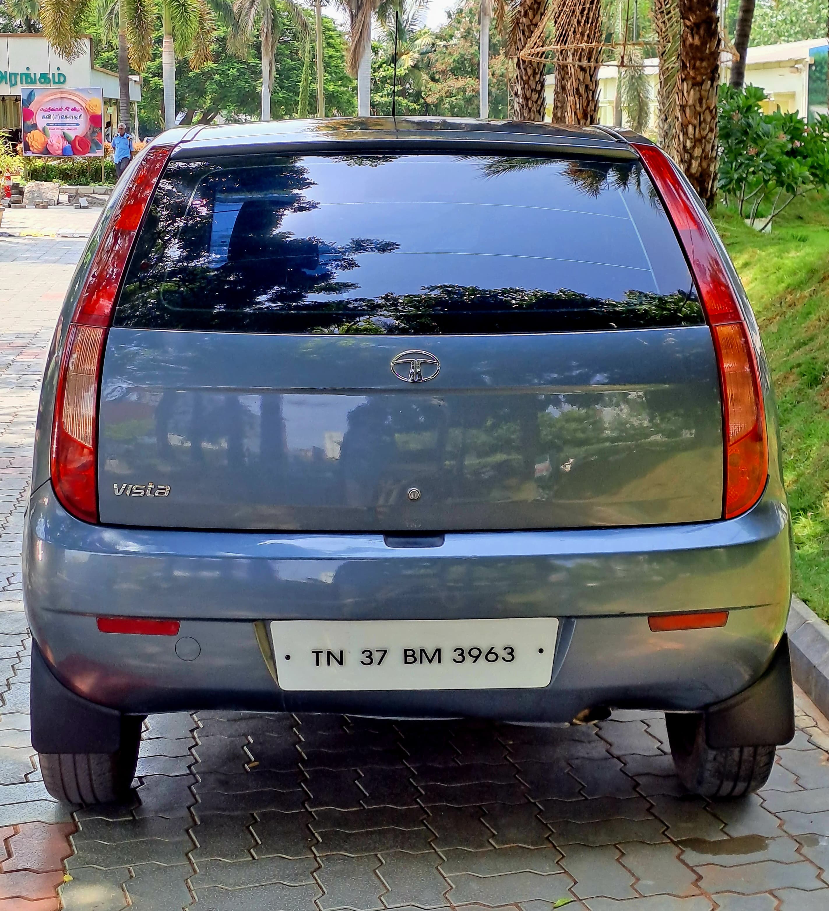 Tata Vista - Image 5